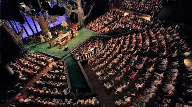 Opera Theatre of St. Louis' Annual Holiday Celebration
