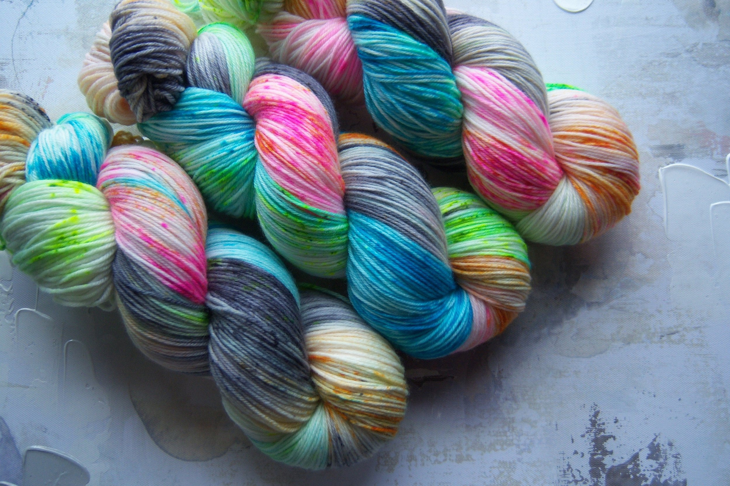 https://i.etsystatic.com/6544173/r/il/92cff5/2356776563/il_fullxfull.2356776563_noxq.jpg