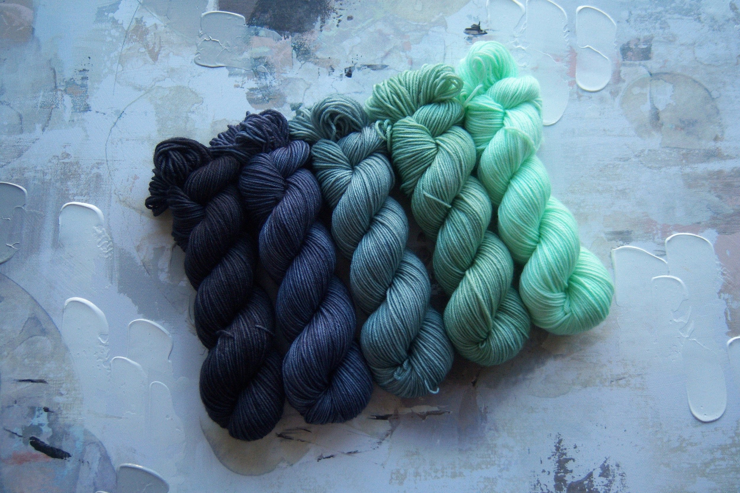 https://i.etsystatic.com/6544173/r/il/b250d9/2877453801/il_fullxfull.2877453801_e8fq.jpg