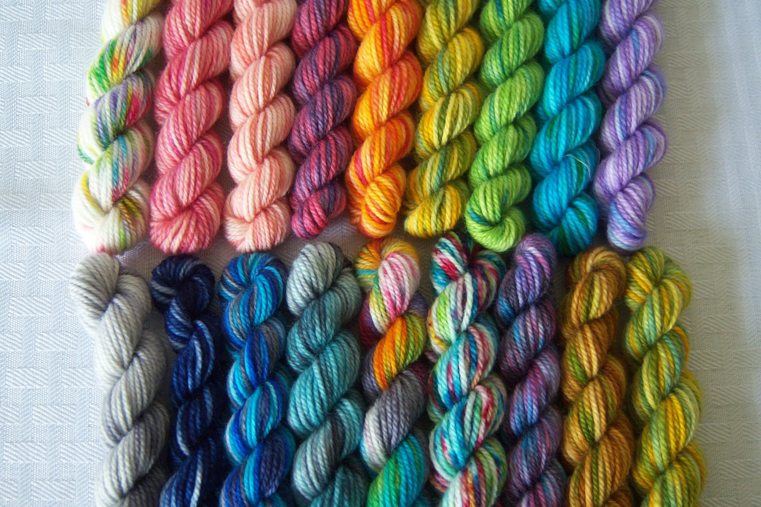 https://i.etsystatic.com/6544173/r/il/e16c49/1625304417/il_fullxfull.1625304417_5dzm.jpg