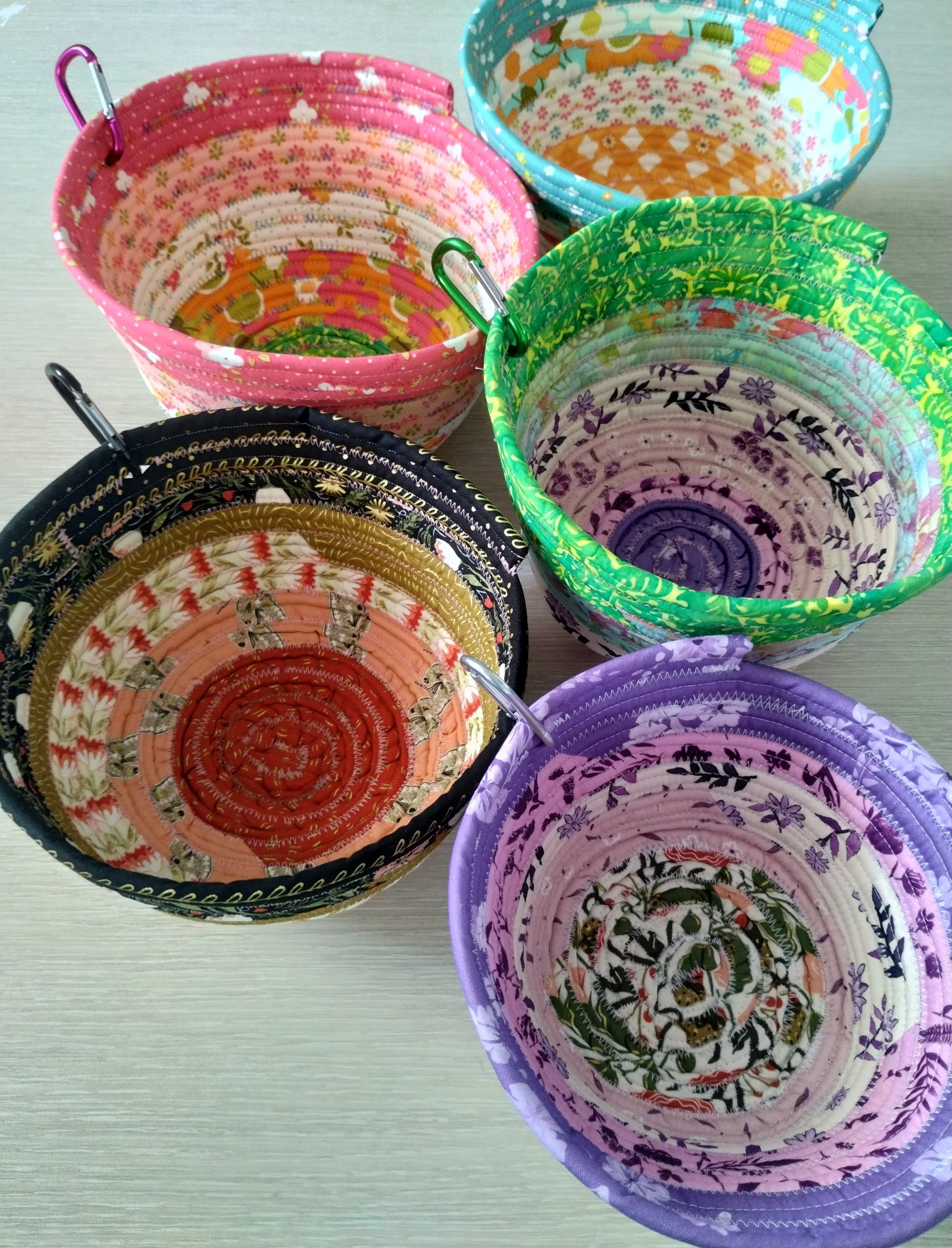 Yarn Bowl for Knitting and Crochet, Hanging Yarn Bowl / Hanging Basket, Durable and Unique