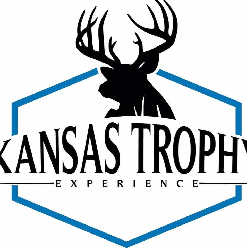 Antlerless deer hunt with Kansas Trophy Experience near Great Bend, KS 1-4-2026