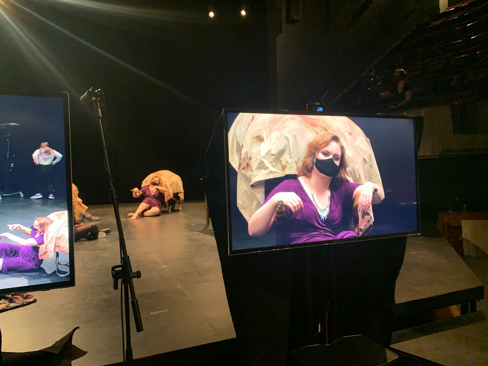 hecuba-lisachanner-2021-shoot on stage2.jpeg