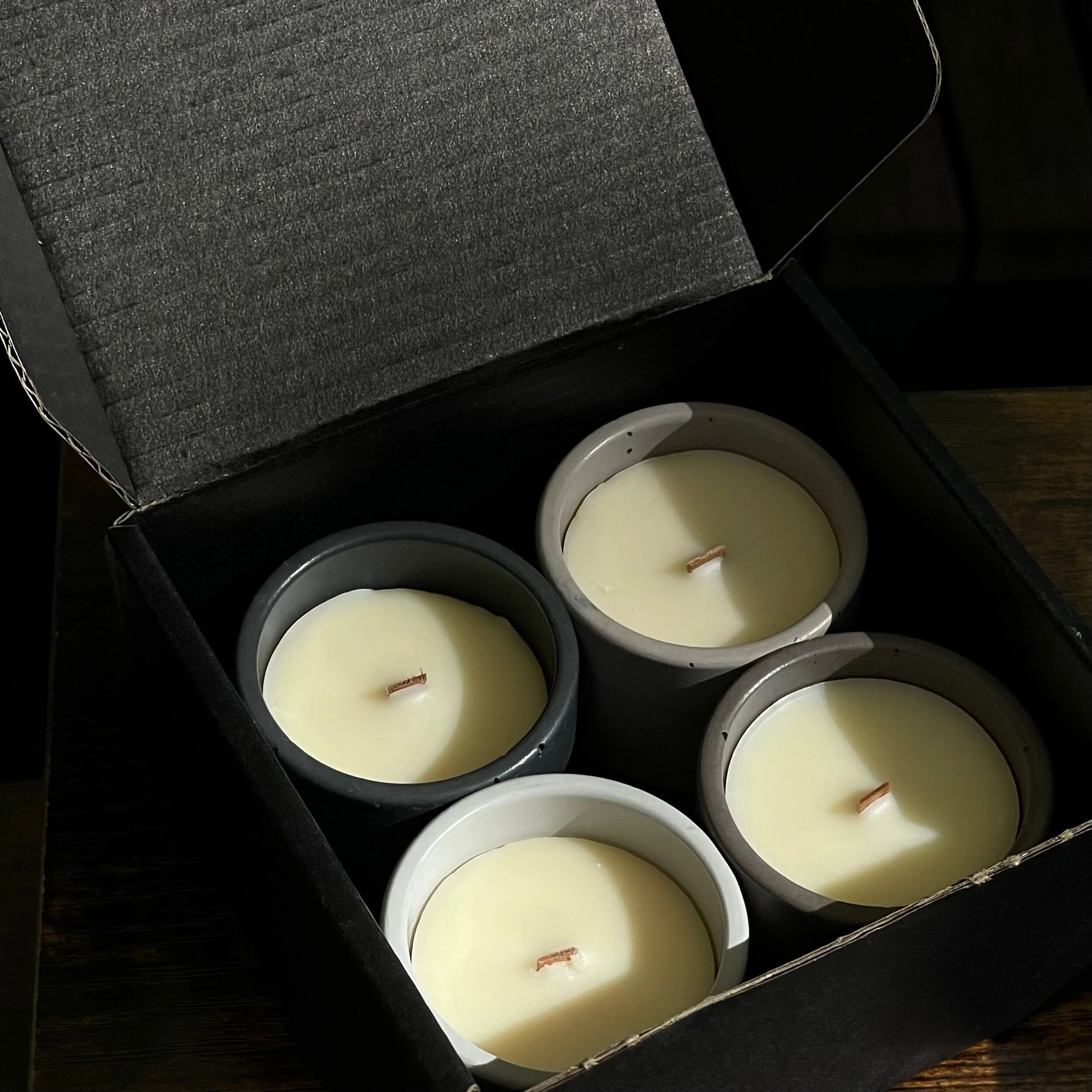 Mini Concrete Candle Set, Wood Wick Tea Light Concrete Candle Sample Set of 4 Luxury Non-Toxic Candle Scents