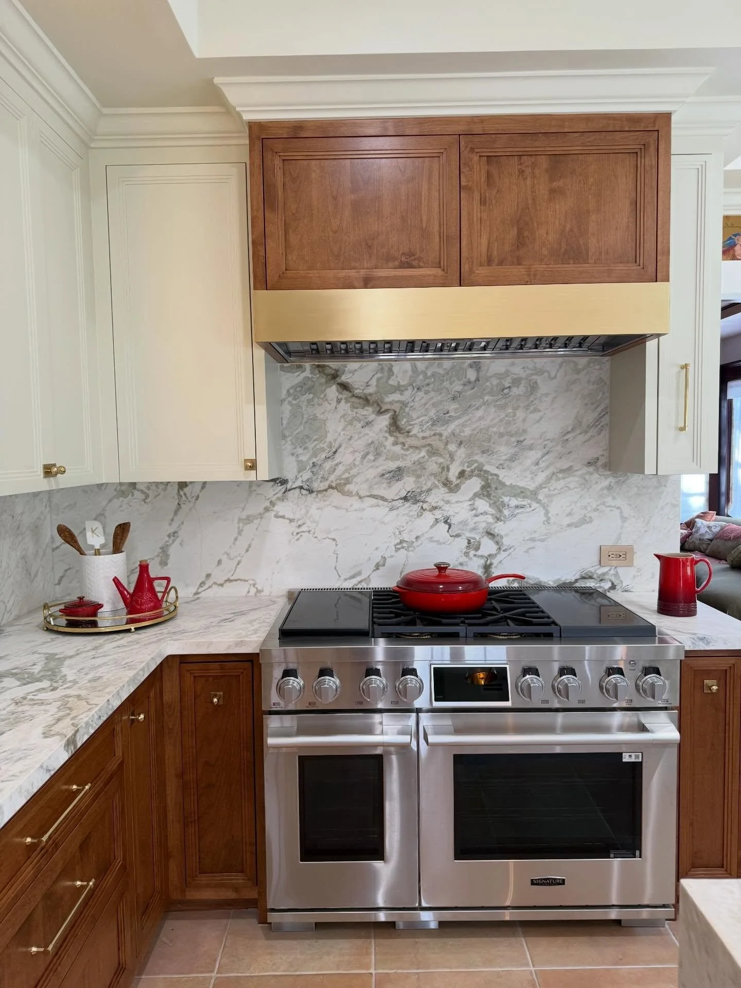 We are loving this SKS range from Ferguson Home. Come see our kitchen renovation at the Pasadena Showcase House starting April 19!!! #fergusonhome #buildwithpriscilla #pasadenashowcasehouse #sks #interiordesign