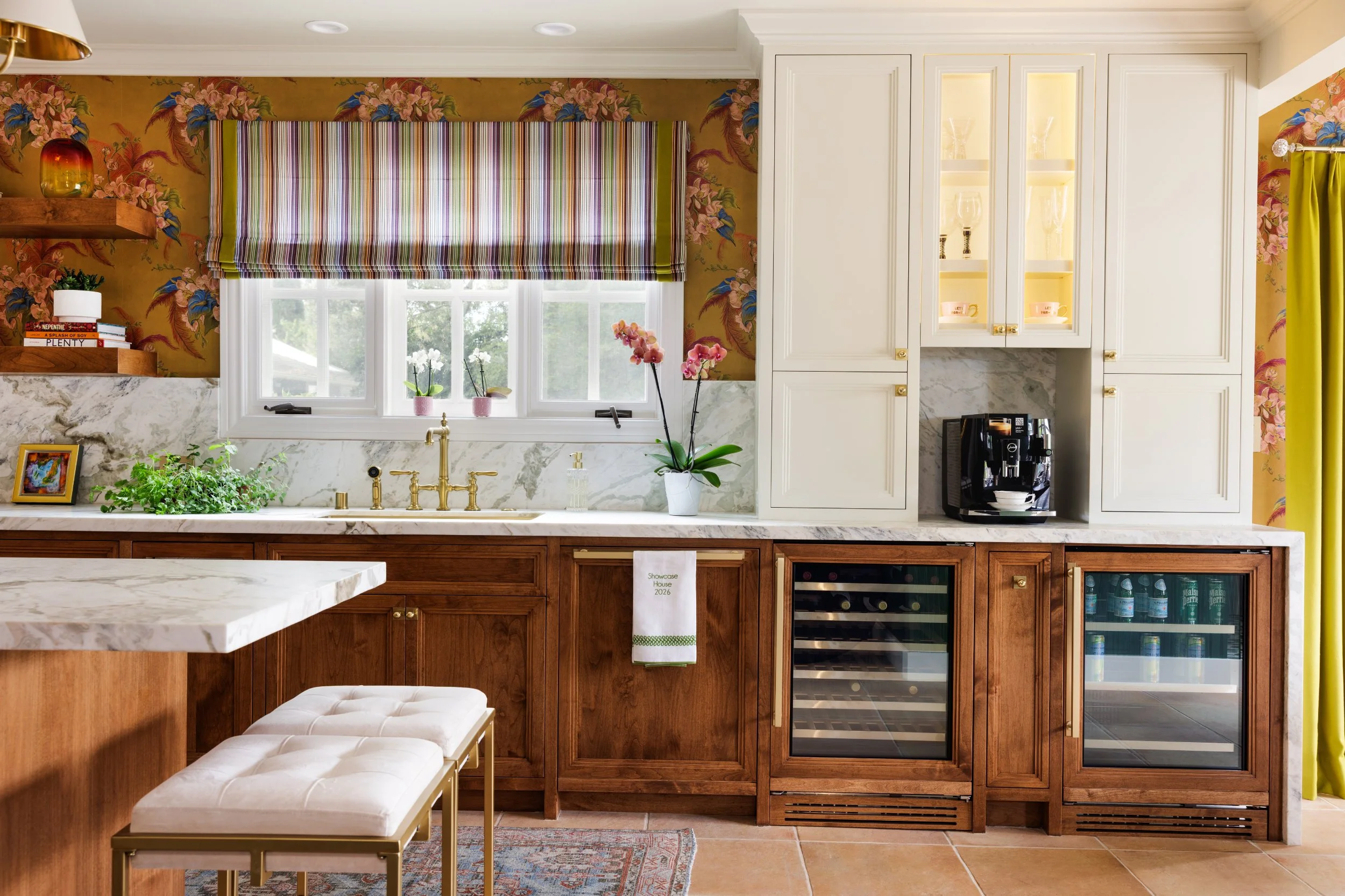 Dual Sinks, Wine & Beverage Fridges