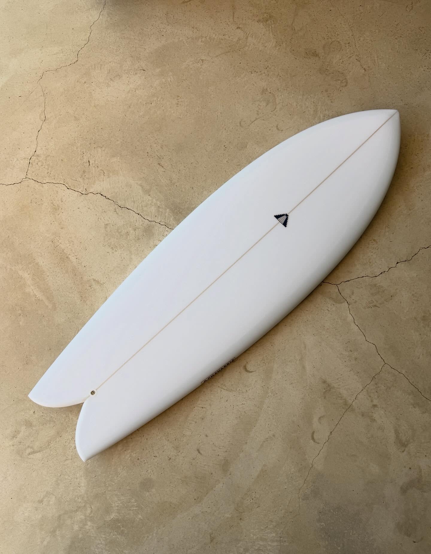 Todas nuestras tablas son personalizadas

All our boards are customized

.
.
.
.
#mainlandsurfboards #surfboards #surf #sayulita #customsurfboards