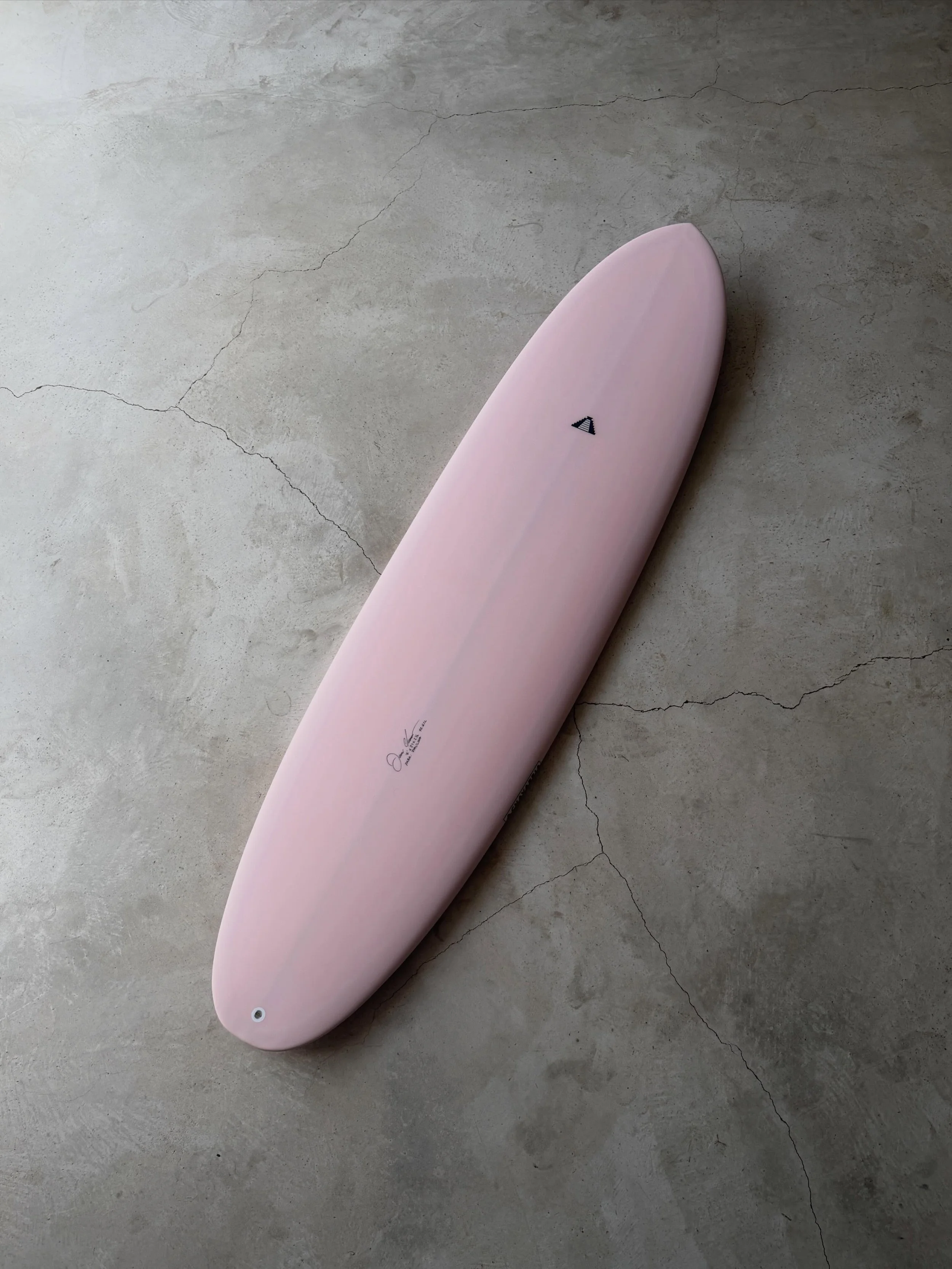 Arte funcional / Functional art 🎨 de @paulinayelmar 

.
.
#mainlandsurfboards #surfboards #surftrip #sayulita #customsurfboards
