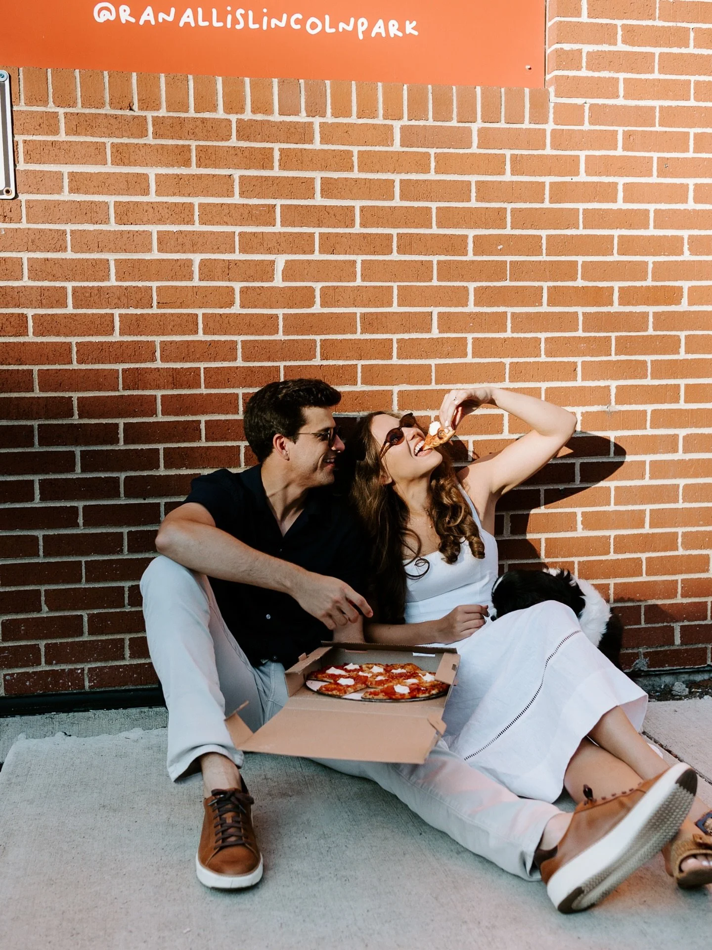 Life is great, pizza makes it better ππππ
Nothing better than starting off your engagement session with a pizza from @ranallislincolnpark and including your pup!!!!
#pizza #pizzadate #ranallislincolnpark #lincolnpark #chicagoengagementphotograp