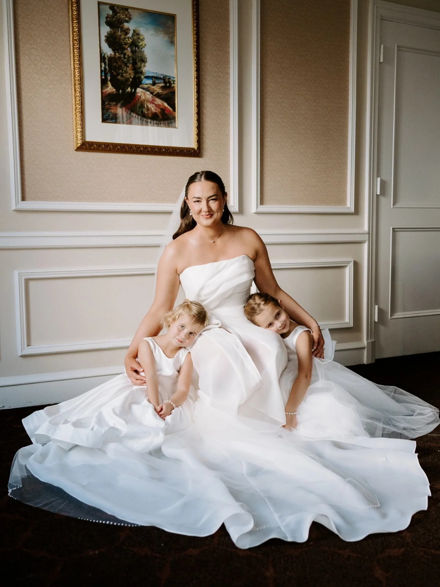 Ohhhh how I love a slow wedding morning when there&rsquo;s time for the most meaningful moments to unfold. Huge wedding day tip: never rush your wedding morning coverage. 

These getting ready moments from Kate + Matt&rsquo;s day are some of my absol