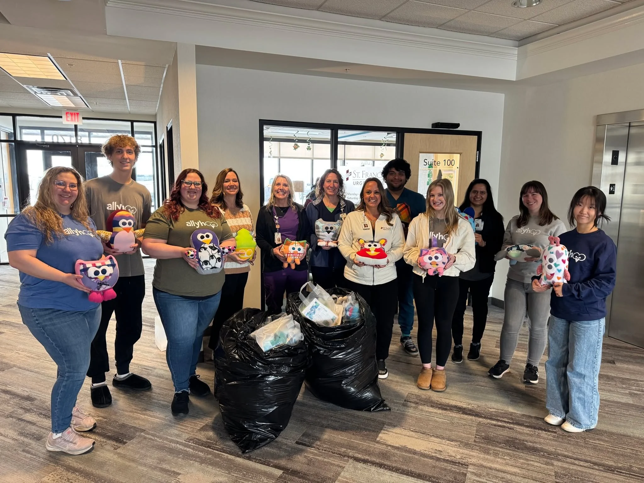 This morning, we delivered 50 Allyhoos to St. Francis Regional Medical Center's Southbridge Urgent Care. It was a special one!
Our 3 CAPS student interns joined us, wrapping up 8 weeks of incredible work and seeing firsthand the impact they&rsquo;ve 
