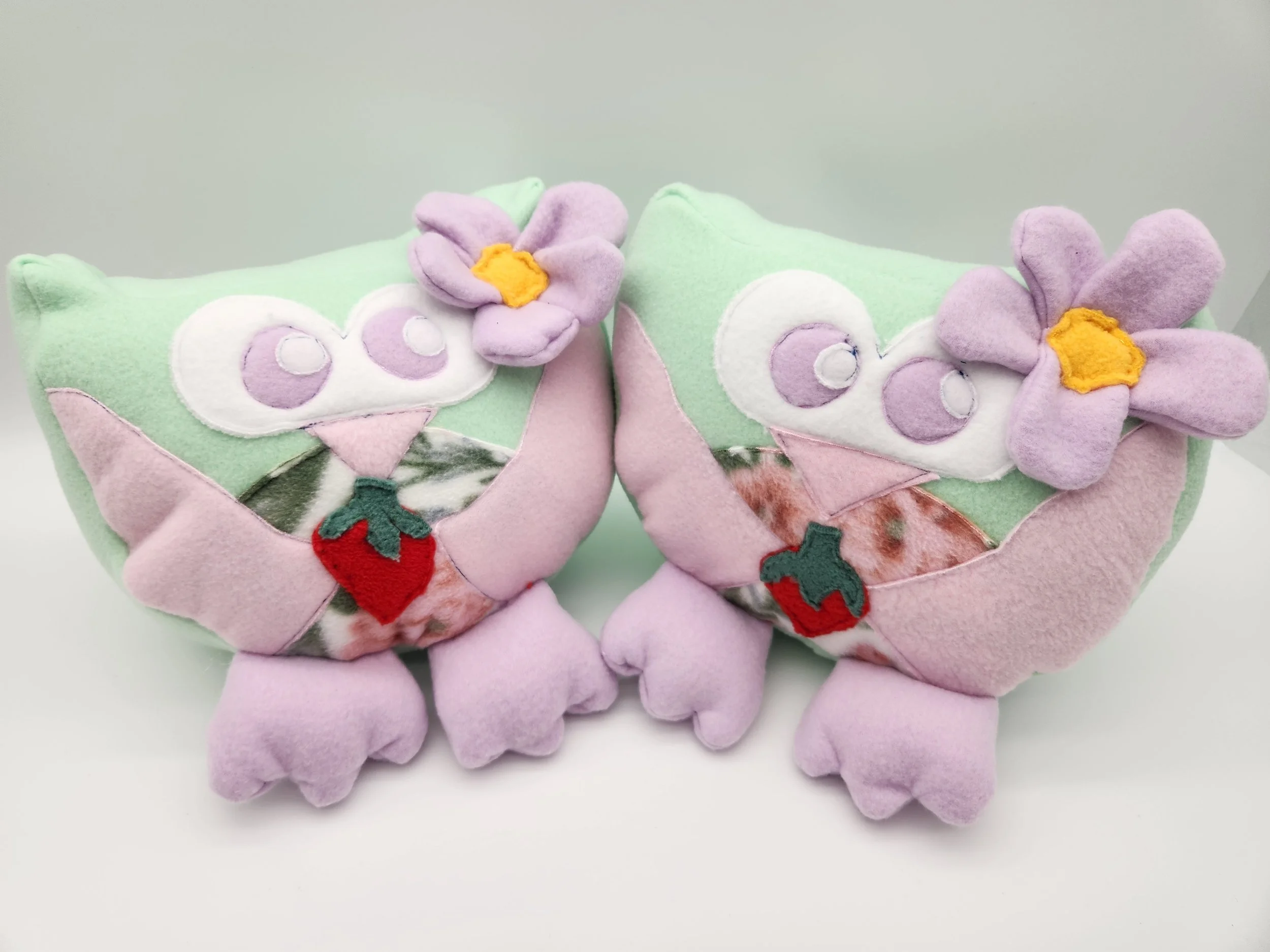 Strawberry Patch Minihoo