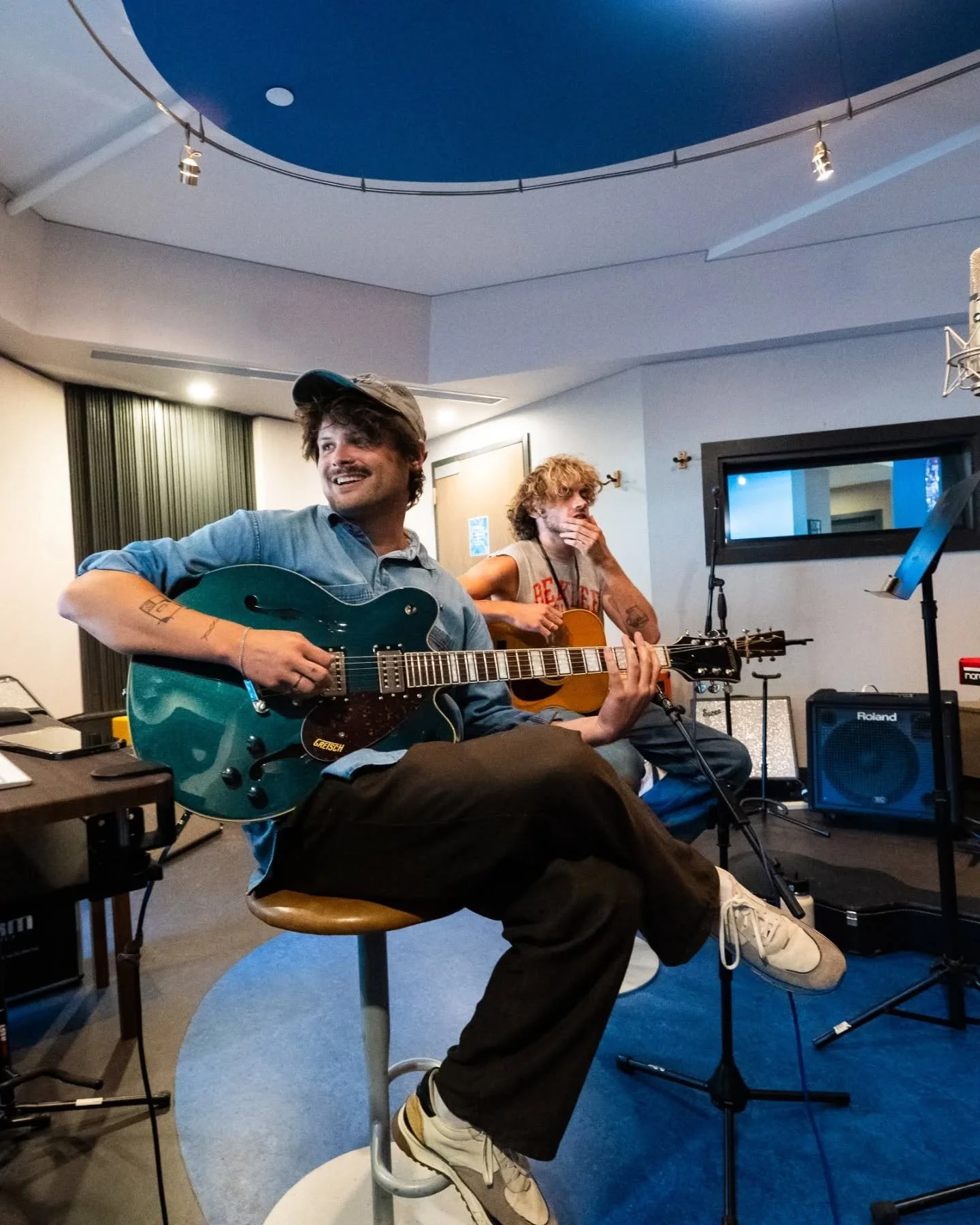 1 week out! 🪽&nbsp;👟

Get Your Music Heard in 2026⚡️ Wed, Jan 14 ⚡ 6-8 pm
📍 @themusicdistrict

If you're an artist with plans to release music this year&ndash;THIS IS FOR YOU ✨&nbsp;

We're diving into all things release readiness + building a loy