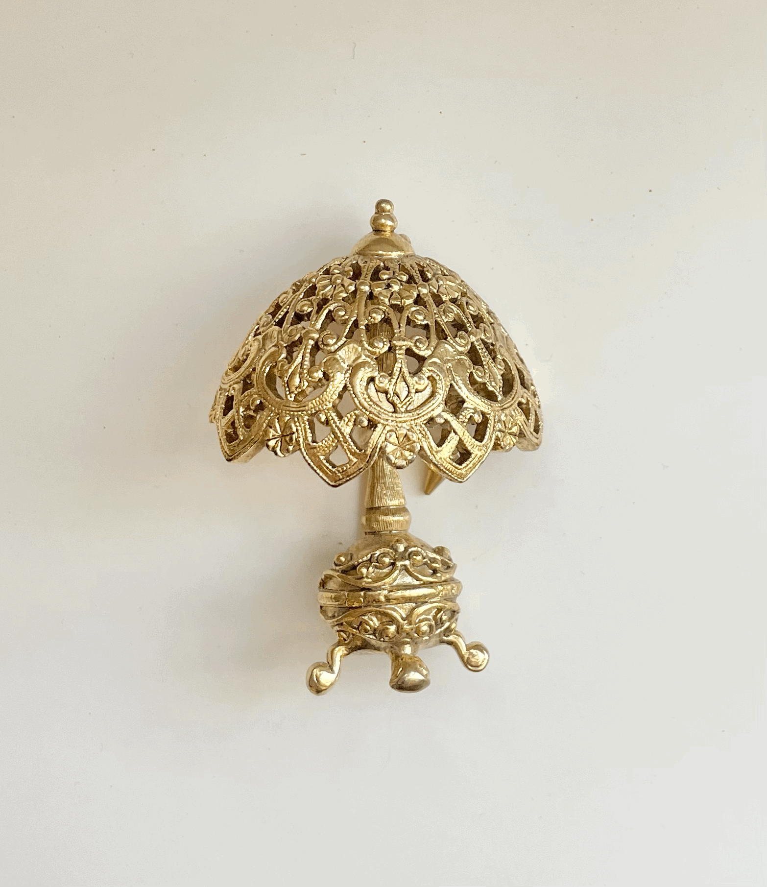 Turn The Lights On brooch (vintage)