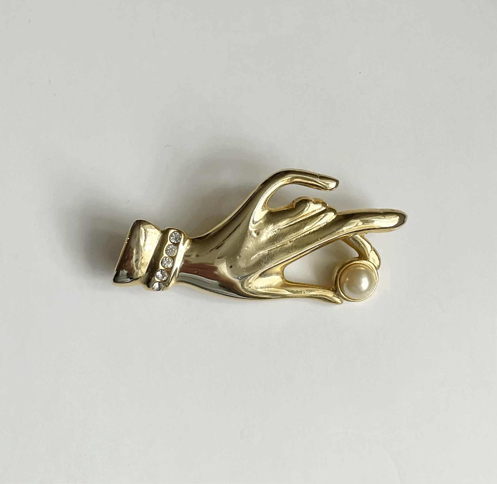 Vintage Gold Hand Brooch with Pearl