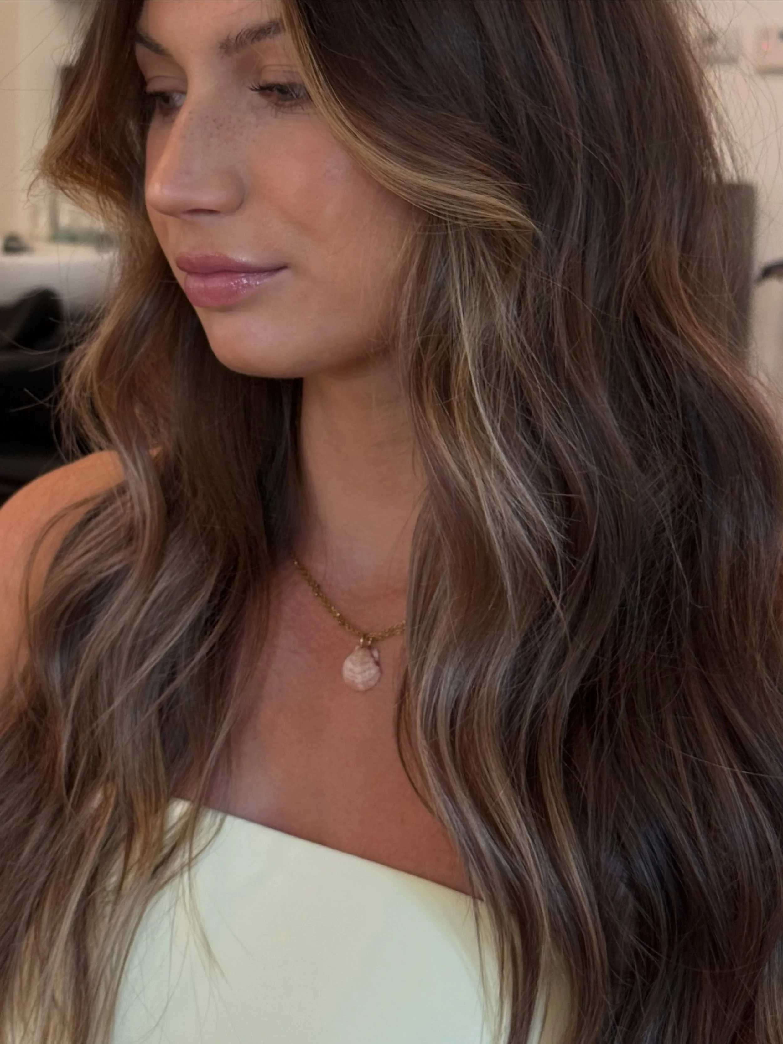 A dreamy golden beige bronde for fall and there&rsquo;s nothing betterrr 🙂&zwj;&harr;️

#charlestonbalayage #charlestonhairstylist #charlestonphotographer #mountpleasantsc