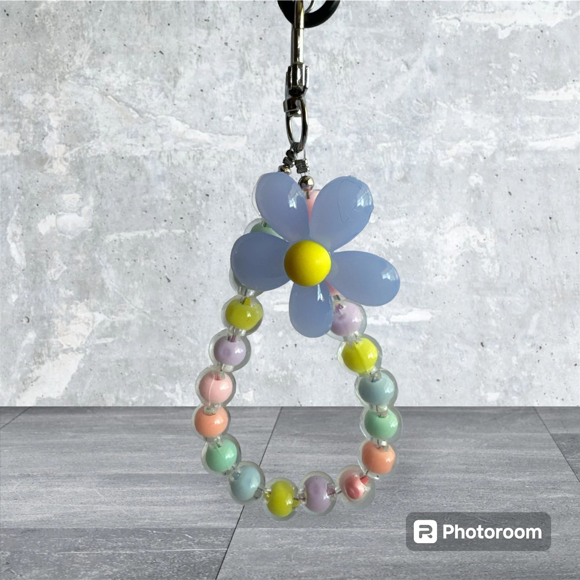 pastel-beads-blue-flower-charm-keychain.jpg