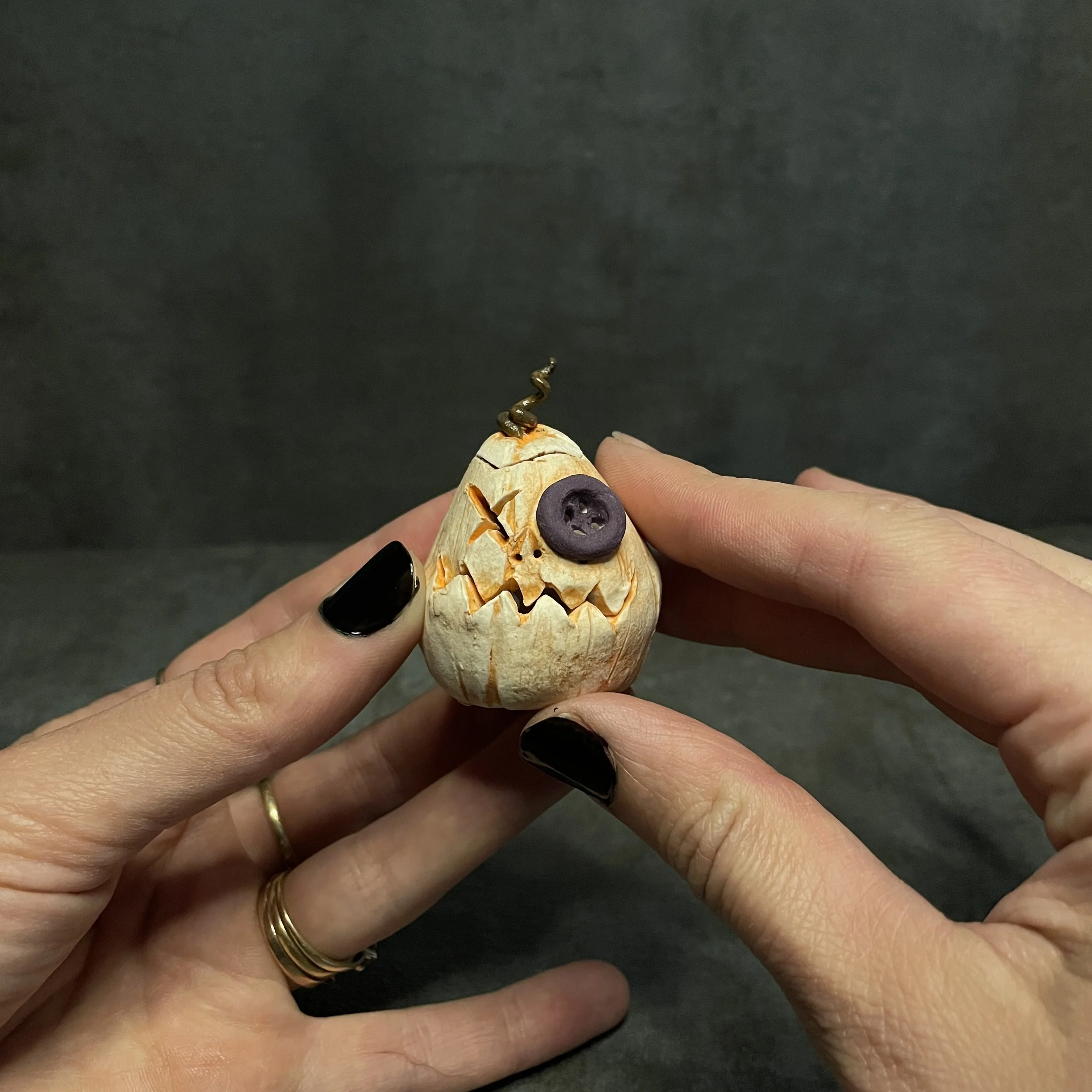 Miniature clay, stoneware clay with glaze, 2020