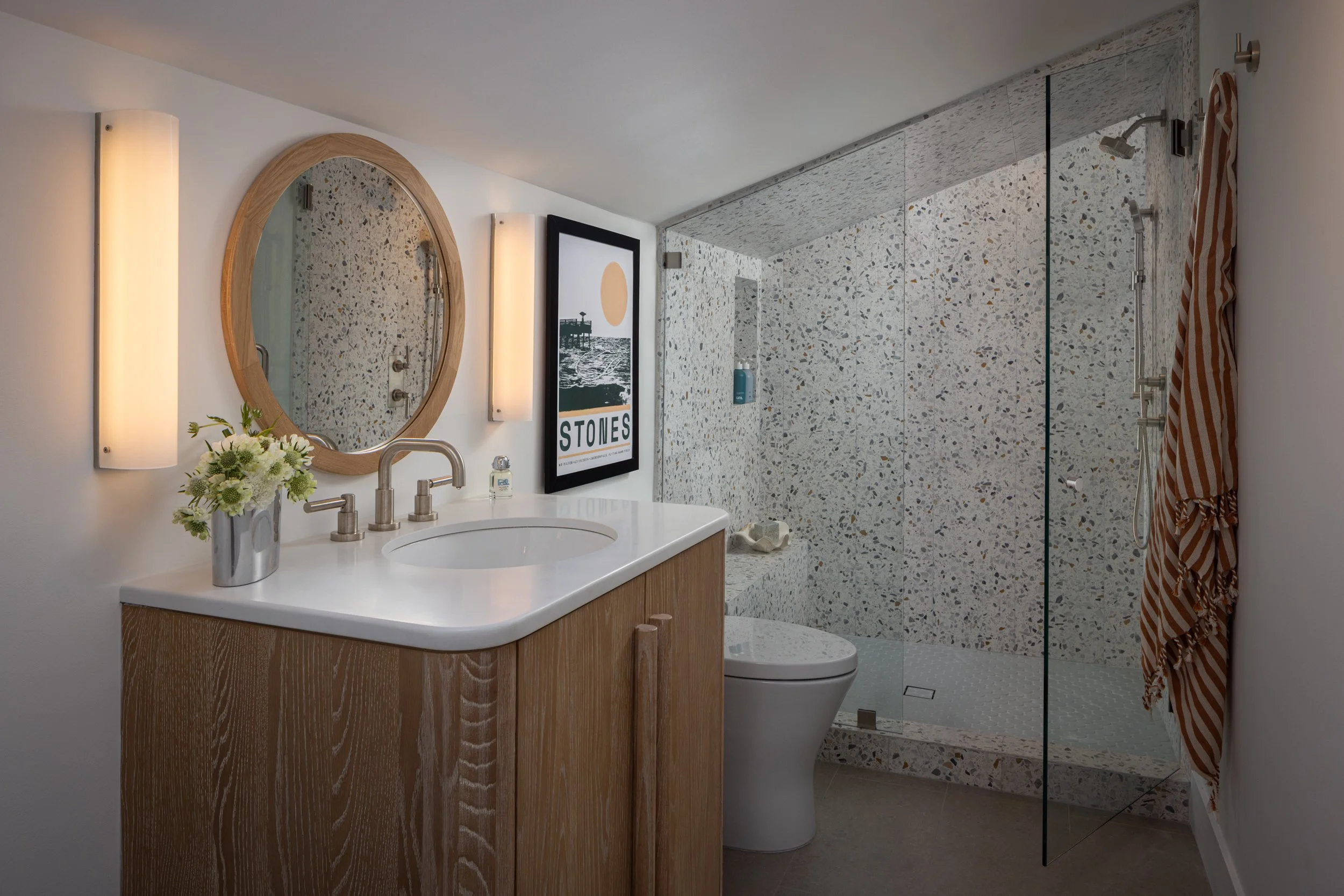 Coastal Contemporary- Nader Essa Photo.jpg