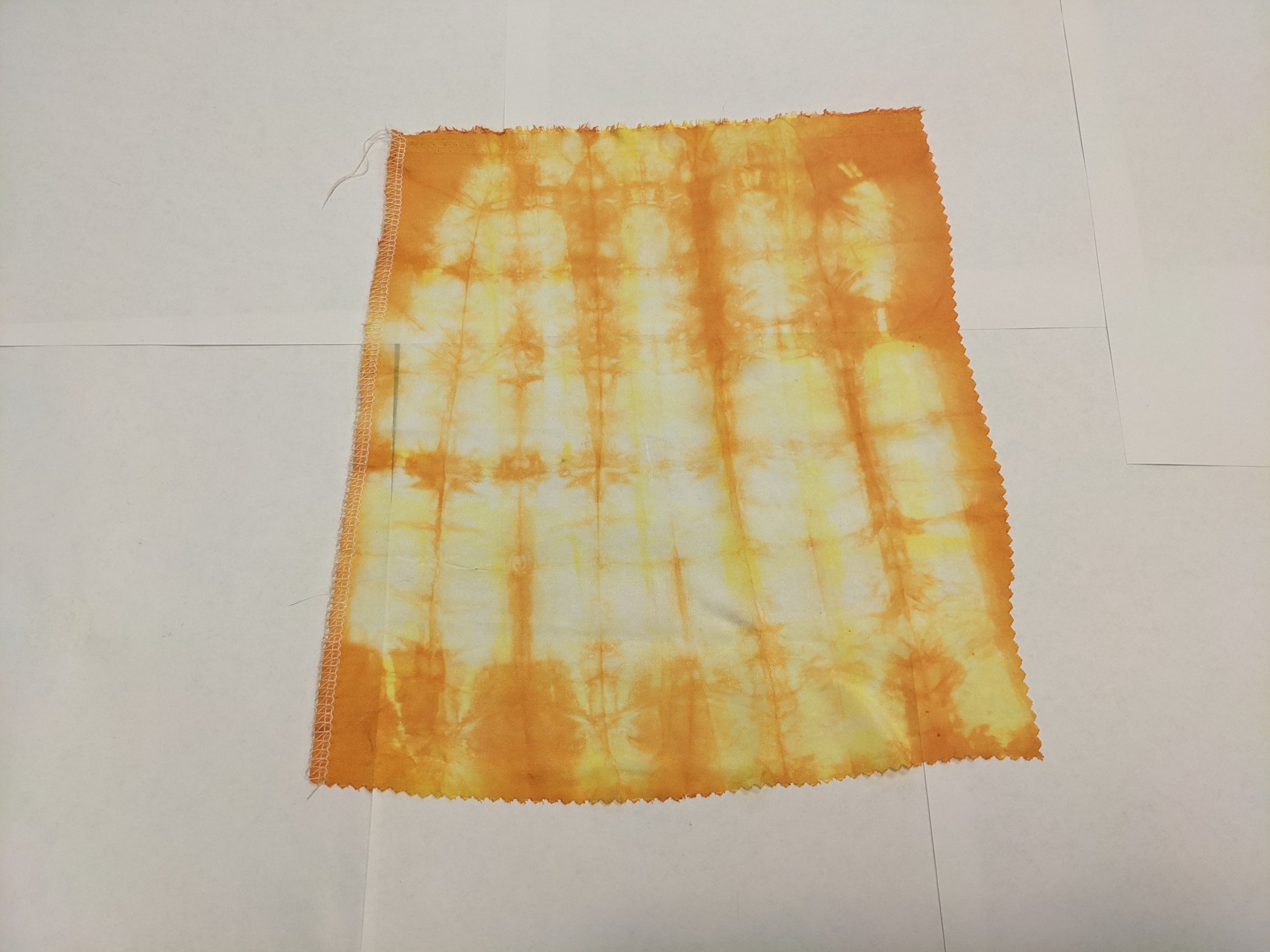 I recorded the procedure for each sample so I could easily reproduce colors. I used a total of five colors to achieve these effects.