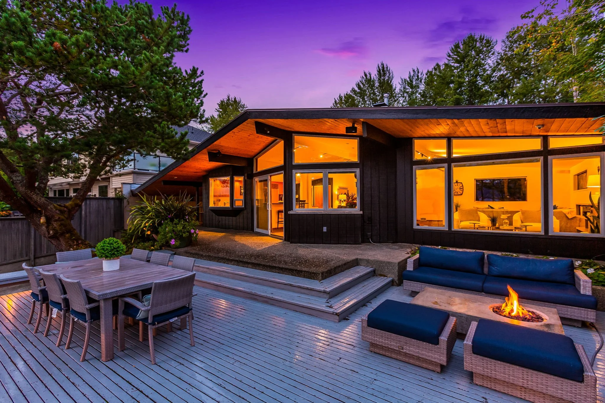 101-web-or-mls-Twilight-13_Sky (1).jpg