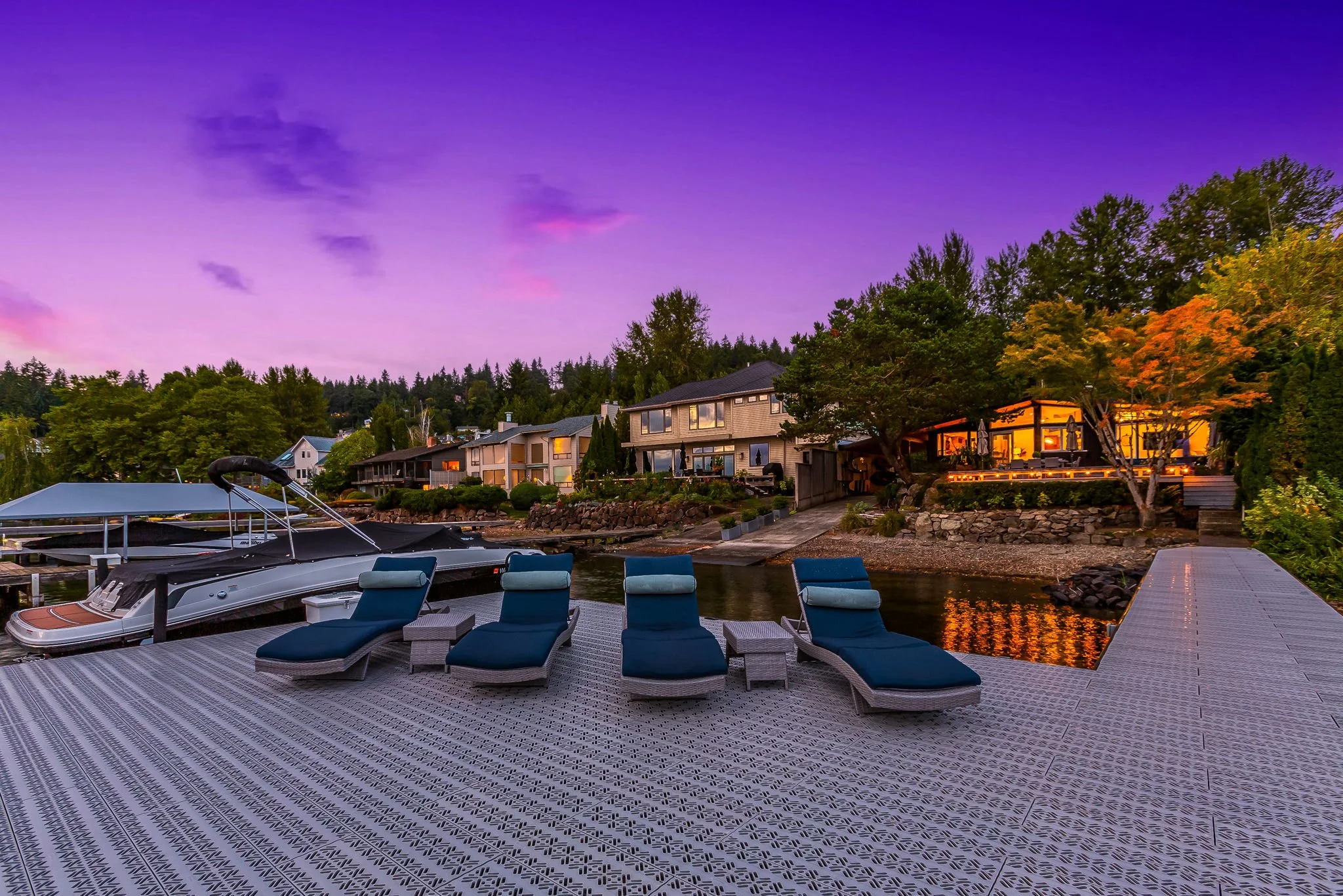 102-web-or-mls-Twilight-14_Sky (1).jpg