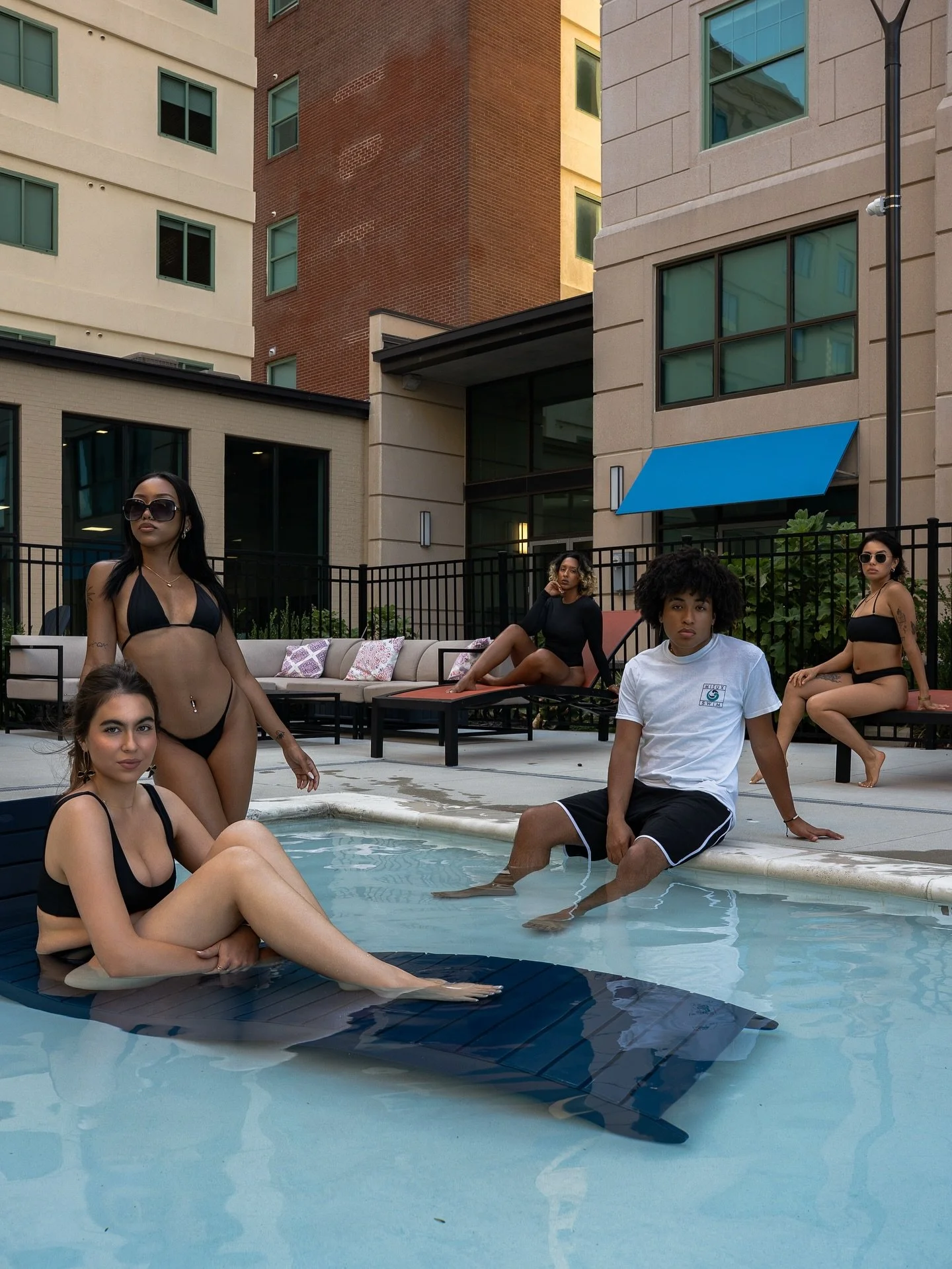 Poolside with @mieuxswim 

Swimsuits: @mieuxswim 
Creative Direction / Content Creation: @merakibyaspen 
Photographer: @aspenbrownphotography 
Models: @octavian.outlaw @_mindlessthoughts @deseree.esperanza @angvvalencia @maricraver 
Lighting assistan