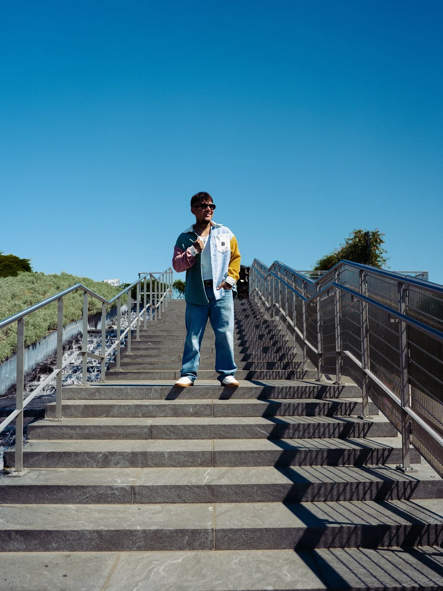 Editorial with Renzo, pt. 3.

Fun fact: years ago when I met Renzo, he was the photographer taking photos of me. Now I&rsquo;m one of the people he trusts to take his photos 🙏🏽 

#portrait #branding #rvaphotographer #creatingtheblueprint #birthdayp