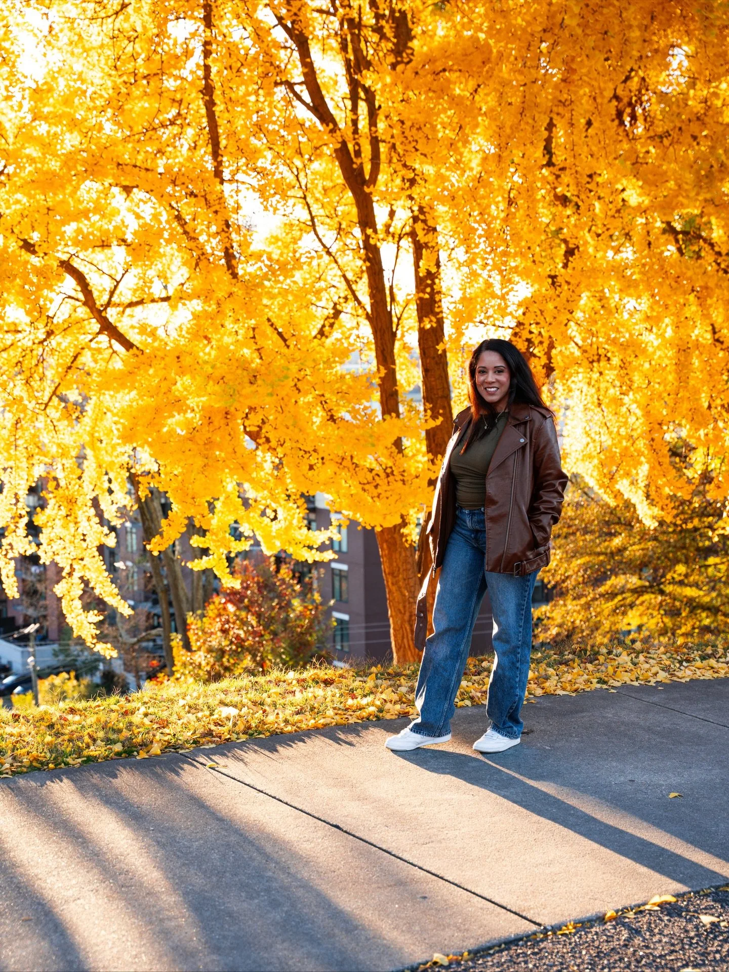 Braved a chilly afternoon for peak fall colors 😍
So worth it! 

@sovagirl23

#fall #gilmoregirls #rva #richmondva #peakfall #creatingtheblueprint