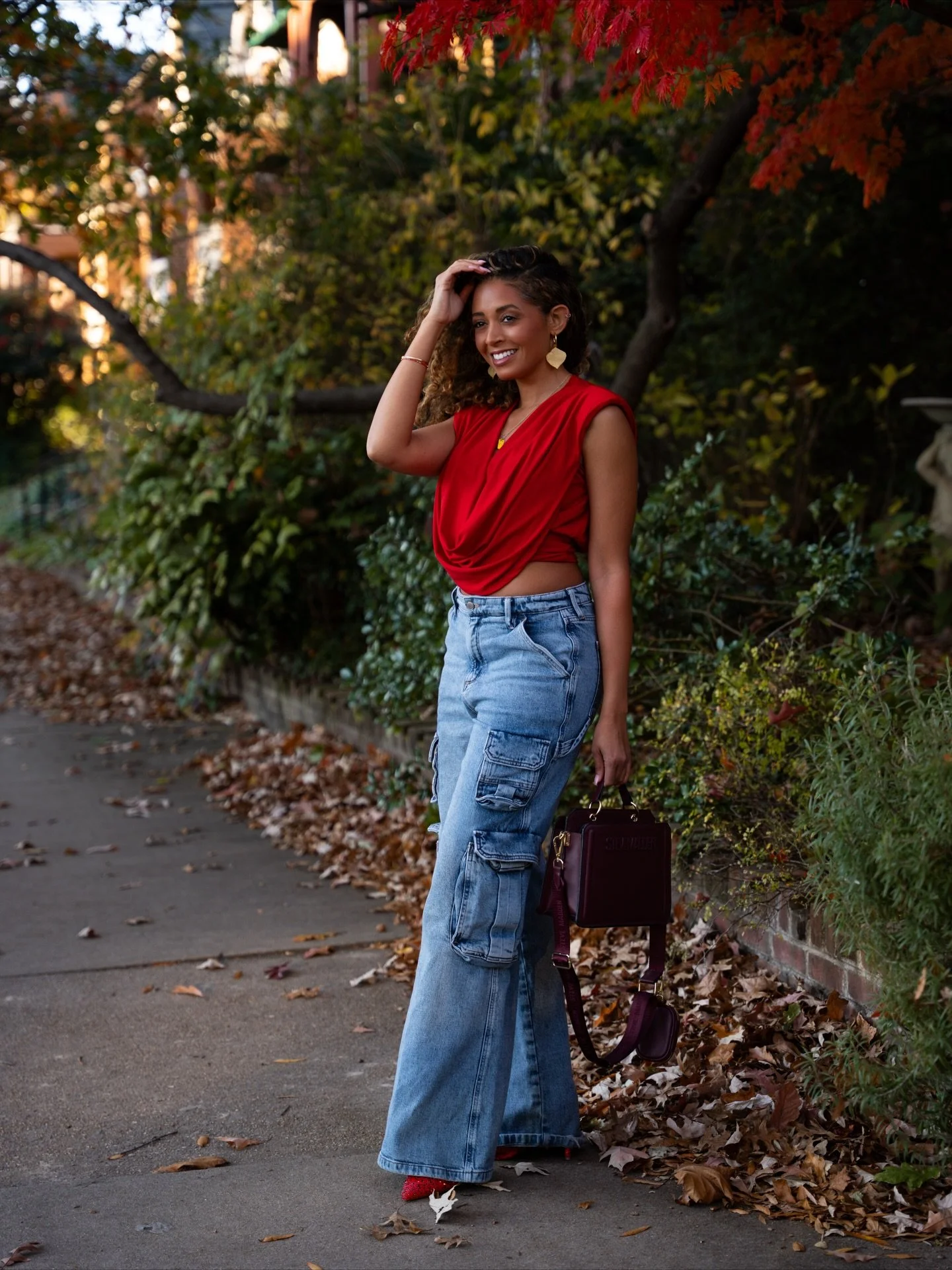 I was told I&rsquo;m an autumn 🍁

reminder: @sovagrl23 was the first photographer in the family 🙄🤣

Jewelry: @blossom.and.love @cardowjewelers @fullcircle.rva 
Outfit: @zara @goodamerican @stevemadden @betseyjohnson 

#fall #rva #richmond #aspenon