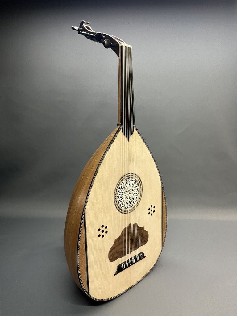 Bass oud