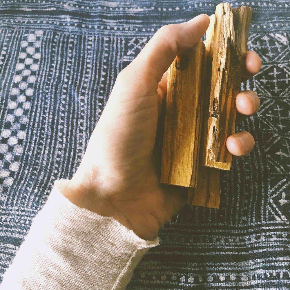 peruvian_chunky_palo_santo_sticks_ethically_sourced_UK_Ume_Incense.jpg