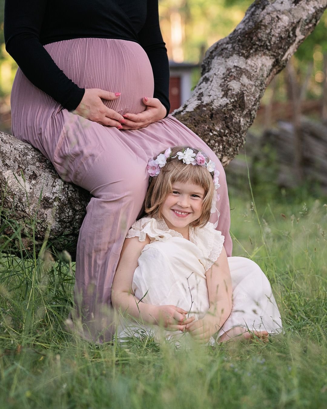 HUR magiskt &auml;r det inte att kunna skapa ett nytt liv och f&aring; det att v&auml;xa INUTI dig?! Jag fattar fortfarande inte hur det g&aring;r till... eller jo, delen med blommor och bin fattar jag. Men p&aring; riktigt, HUR?? Eller bara grejen m