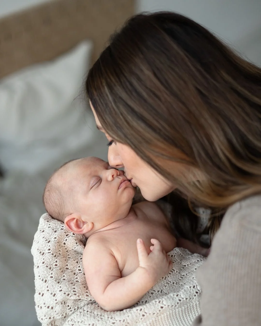 Gillar du bilder d&auml;r det inte ser s&aring; tillr&auml;ttalagt och uppstyrt ut? D&auml;r familjerna ser ut att vara sig sj&auml;lva? Det g&ouml;r jag! ❤️

S&auml;ttet jag fotograferar p&aring; &auml;r inte s&aring; poserat och har inte s&auml;rsk