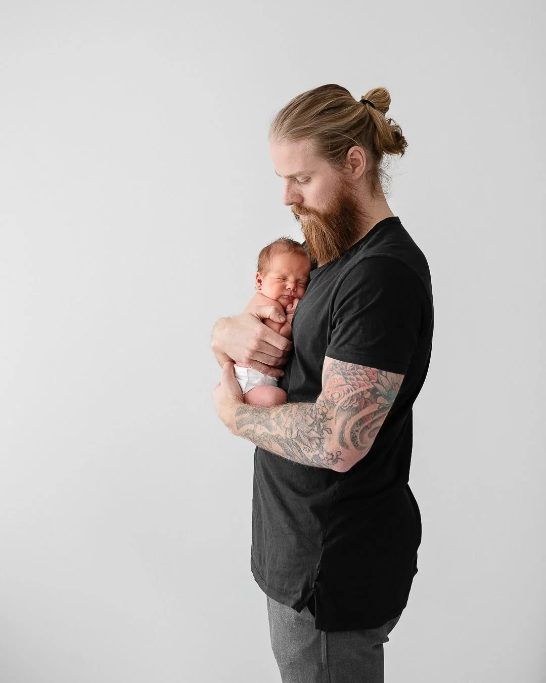 N&auml;r du v&auml;ljer att komma och fota din bebis allra f&ouml;rsta tid med en nyf&ouml;ddfotografering, f&aring;r du inte bara vackra fotografier, utan &auml;ven fotoprodukter som hj&auml;lper dig att bevara dessa minnen f&ouml;r evigt. T&auml;nk