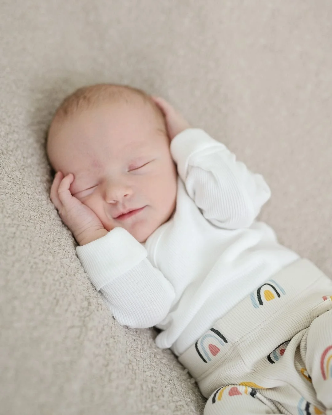 Tar du ocks&aring; mycket bilder p&aring; ditt barn? 🙌📷

Sj&auml;lvklart tycker du att din lilla &auml;lskling &auml;r det s&ouml;taste i hela v&auml;rlden! ❤️ Och om du kunde skulle du vilja spara alla de d&auml;r oemotst&aring;ndligt gulliga stun