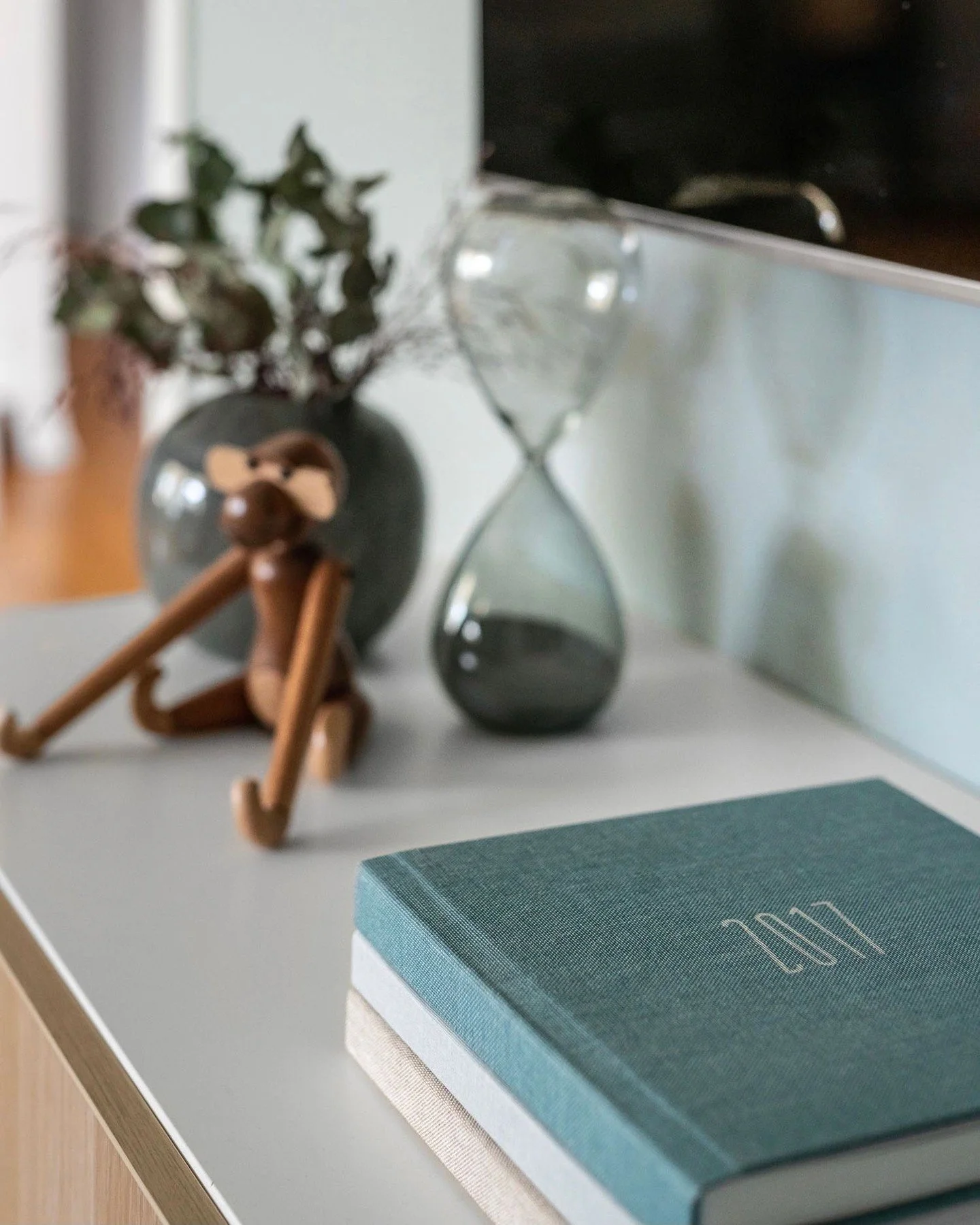 F&ouml;r mig handlar det om att skapa en k&auml;nslom&auml;ssig koppling. ❤️ N&auml;r jag h&aring;ller en fotoprodukt fylld med v&aring;ra minnen blir k&auml;rleken och gl&auml;djen s&aring; mera verklig. Det &auml;r som om tiden st&aring;r stilla en