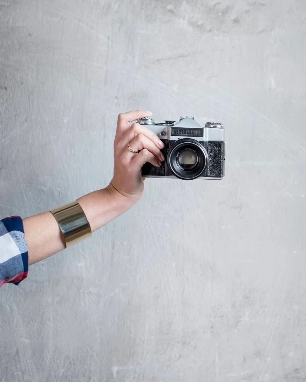 H&auml;ng med p&aring; en foto-workshop och l&auml;r dig f&aring;nga fantastiska &ouml;gonblick genom ditt barns uppv&auml;xt! ❤️📷 Workshopen B&auml;ttre Barnbilder f&ouml;r f&ouml;r&auml;ldralediga!

Du f&aring;r 3 inspirerande och utvecklande timm