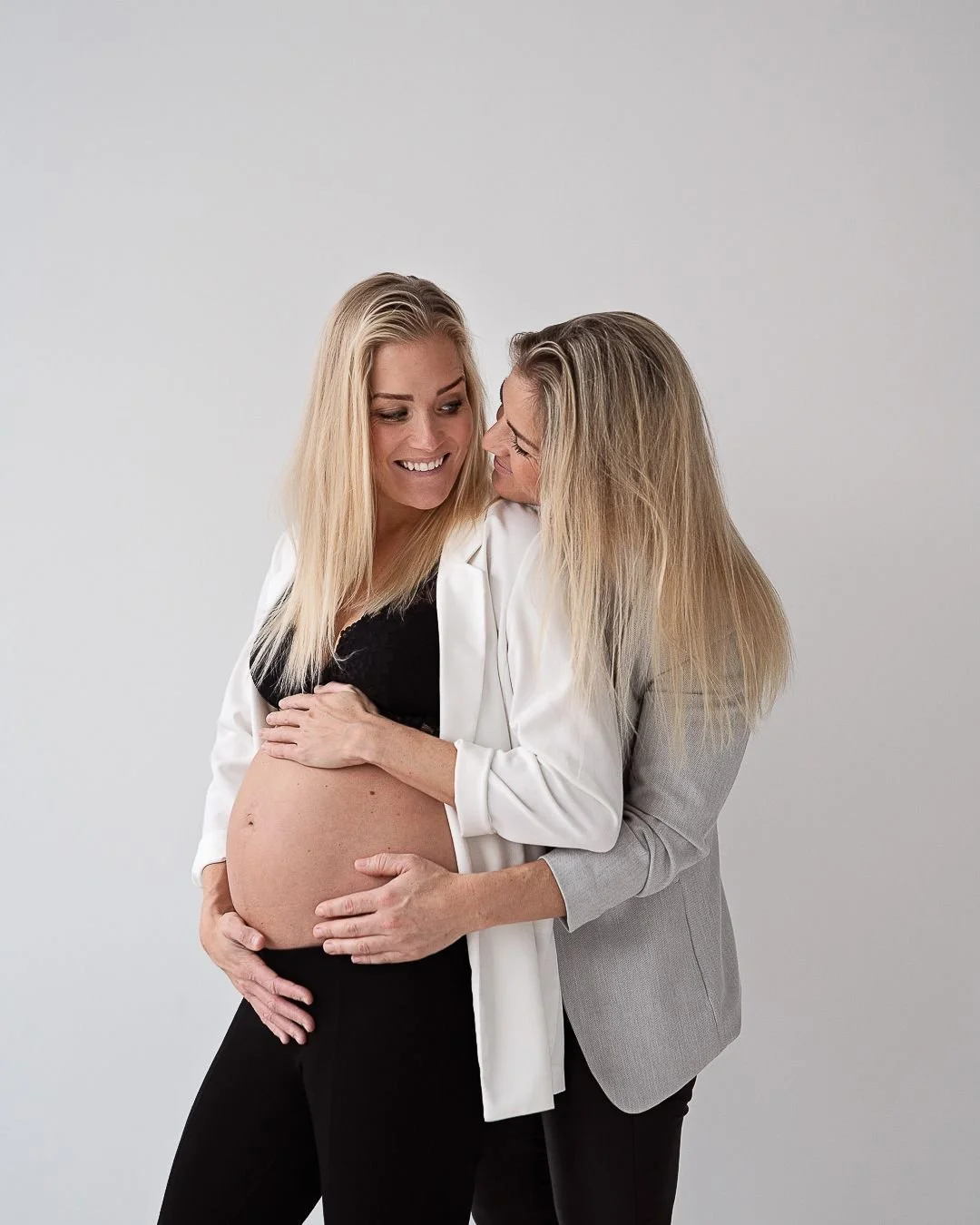 Hur tr&auml;nar/tr&auml;nade du under din graviditet?
Jag k&auml;nner de som har kunnat forts&auml;tta i stort s&auml;tt precis som vanligt under sin graviditet, men &auml;ven de som knappt kunnat g&aring; mot slutet f&ouml;r att de haft s&aring; ont