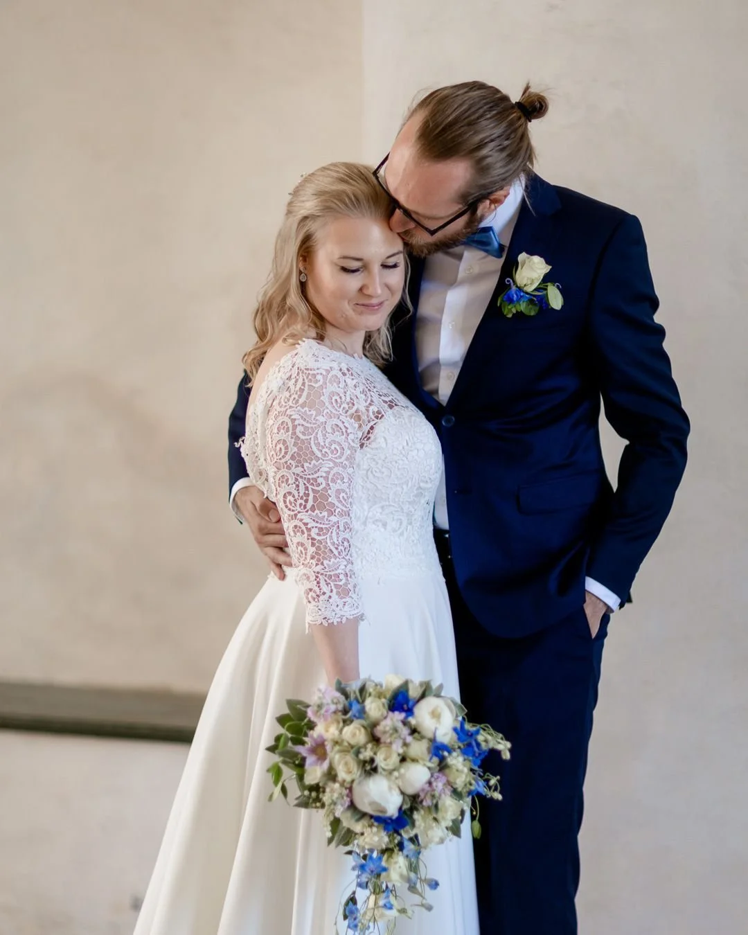 Vad &auml;r viktigast f&ouml;r er n&auml;r ni planerar ert dr&ouml;mbr&ouml;llop? ✨💍

N&auml;r ni ser er stora dag framf&ouml;r er, vad st&aring;r d&aring; h&ouml;gst upp p&aring; listan? &Auml;r det:
🌟 Lokalen &ndash; en plats som k&auml;nns magis