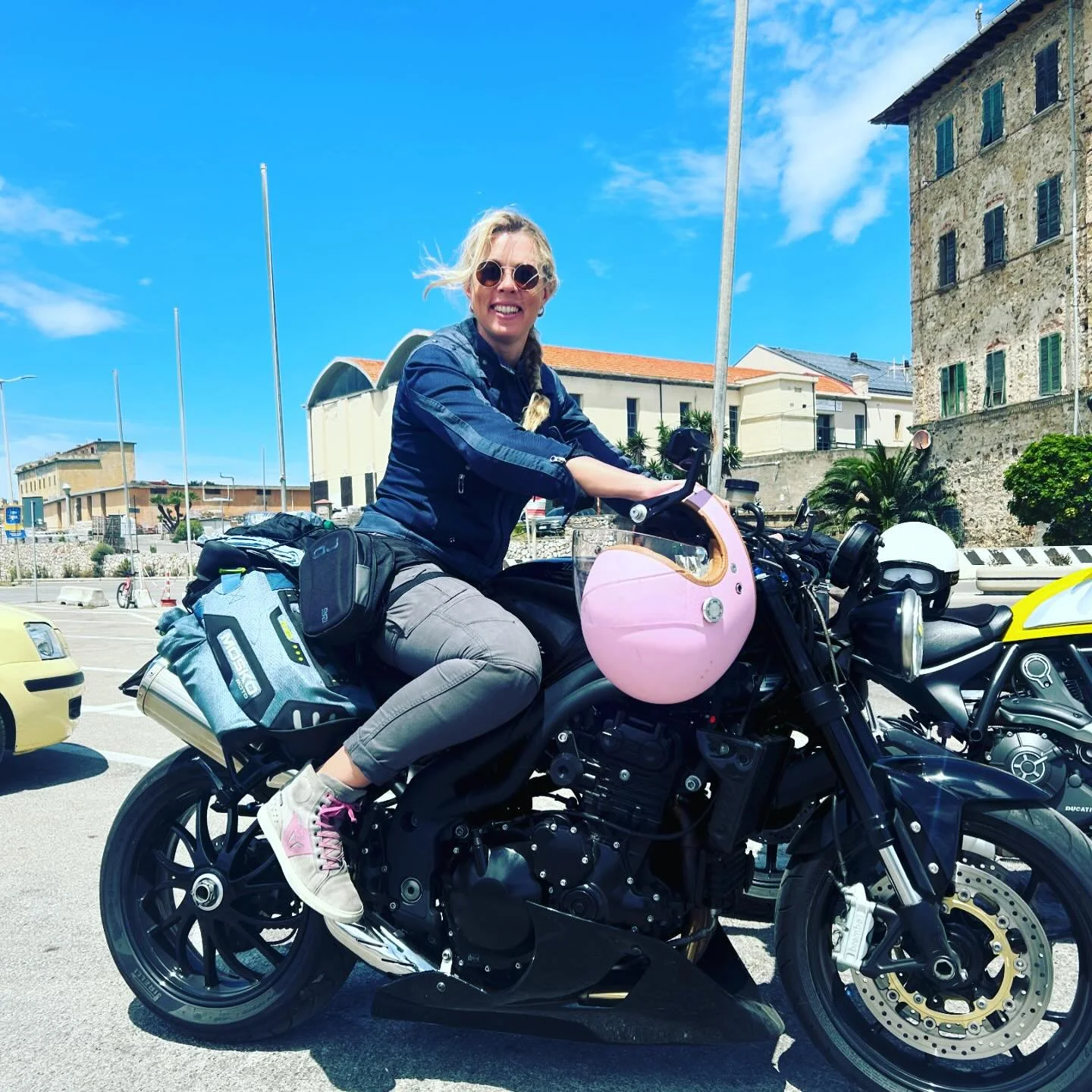 I am currently on a journey of healing codependency and anxious attachment in romantic relationships.

Riding a badass motorcycle really supports that journey.

Just sayin 😎