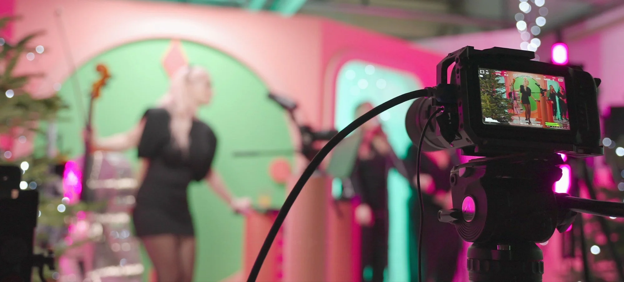 Vertical or Horizontal? Choosing the Right Format for Social Media Video