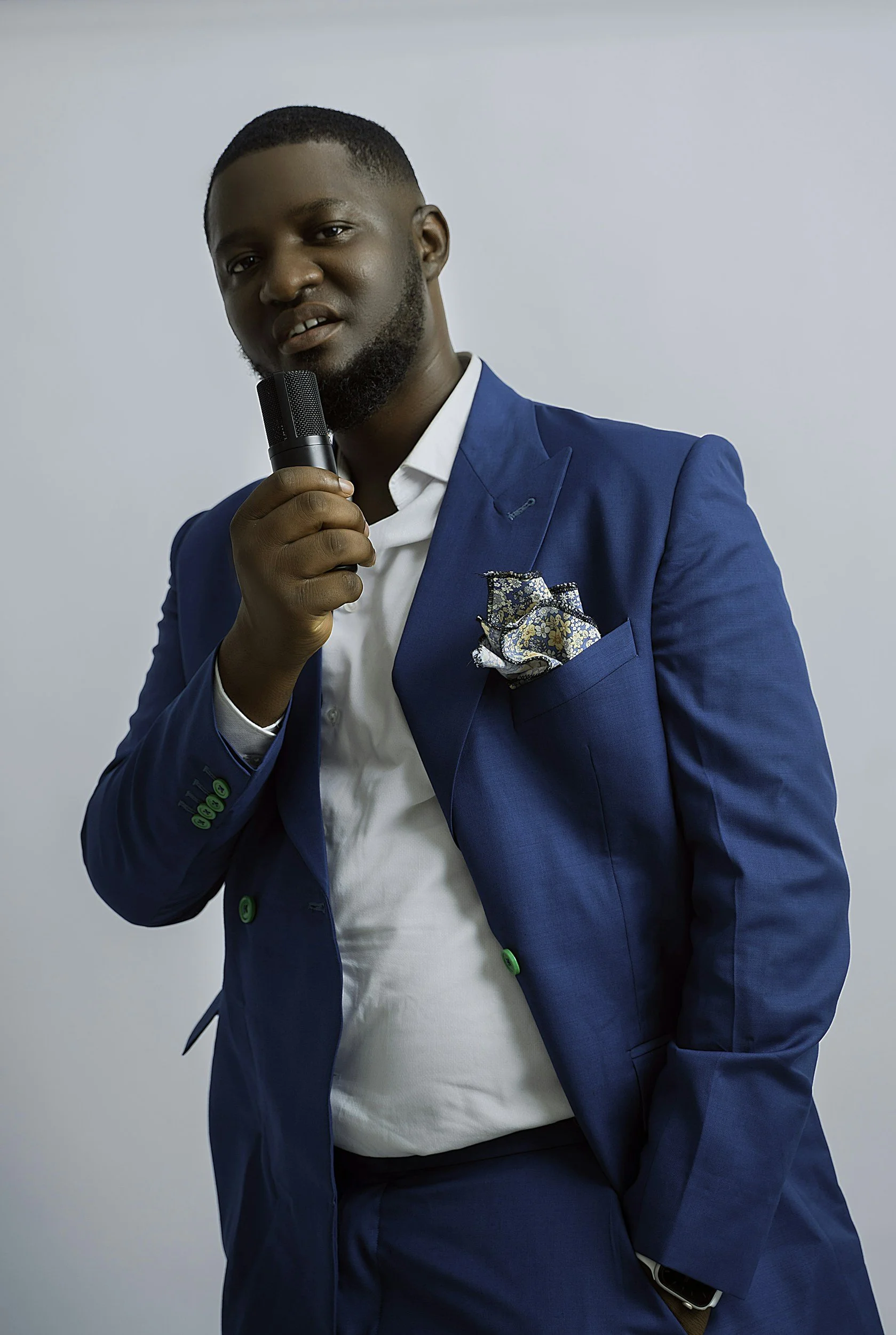 bespoke suit pocket square