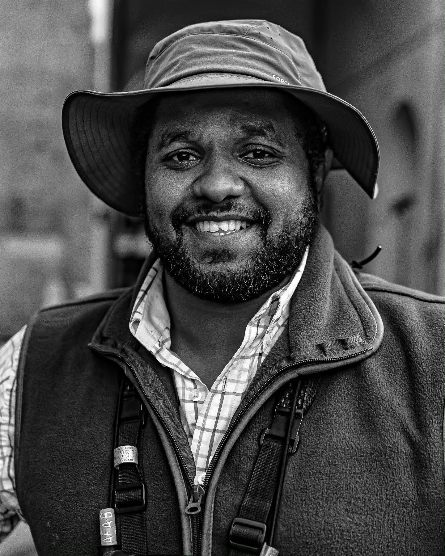Absolute pleasure to meet @hamzayassin90 last week. Such a lovely man who gave me some welcome advice on capturing wildlife. 🙏📹📸
.
.
.
.
#wildlifephotography
#wildlifefilmmaking #nationaltrust #wales #animals #wildlife #hamza #filmmaking #portrait