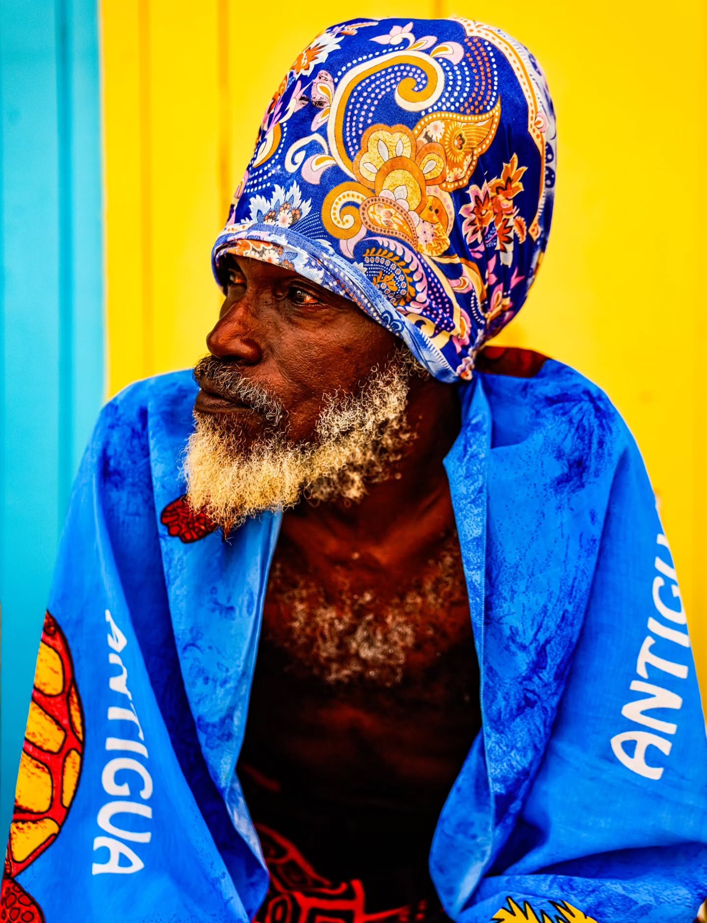 Met Sebastian on Long Bay beach, Antigua. Very kind of him to let me capture his portrait. 🌎📸

#antigua #portrait #worldtraveler #photographer