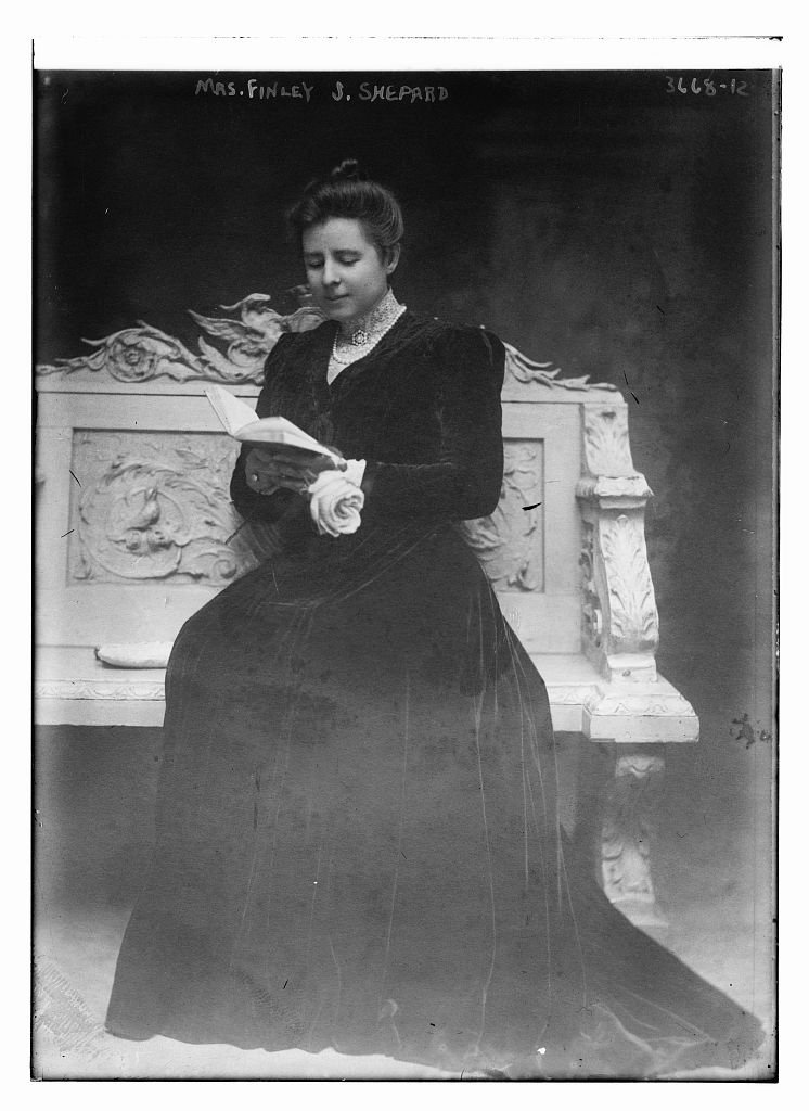 Helen_Miller_Gould_Shepard_in_1915.jpg