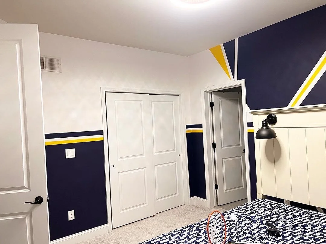 Did this a while back&hellip; Still no Spartans asking for a green room?!? These Michigan fans come hard! Another U of M room&hellip; 

#boyroomdecor #Michiganfootball #interiorpainting #DetroitPainter #metrodetroitpainter #navydecor