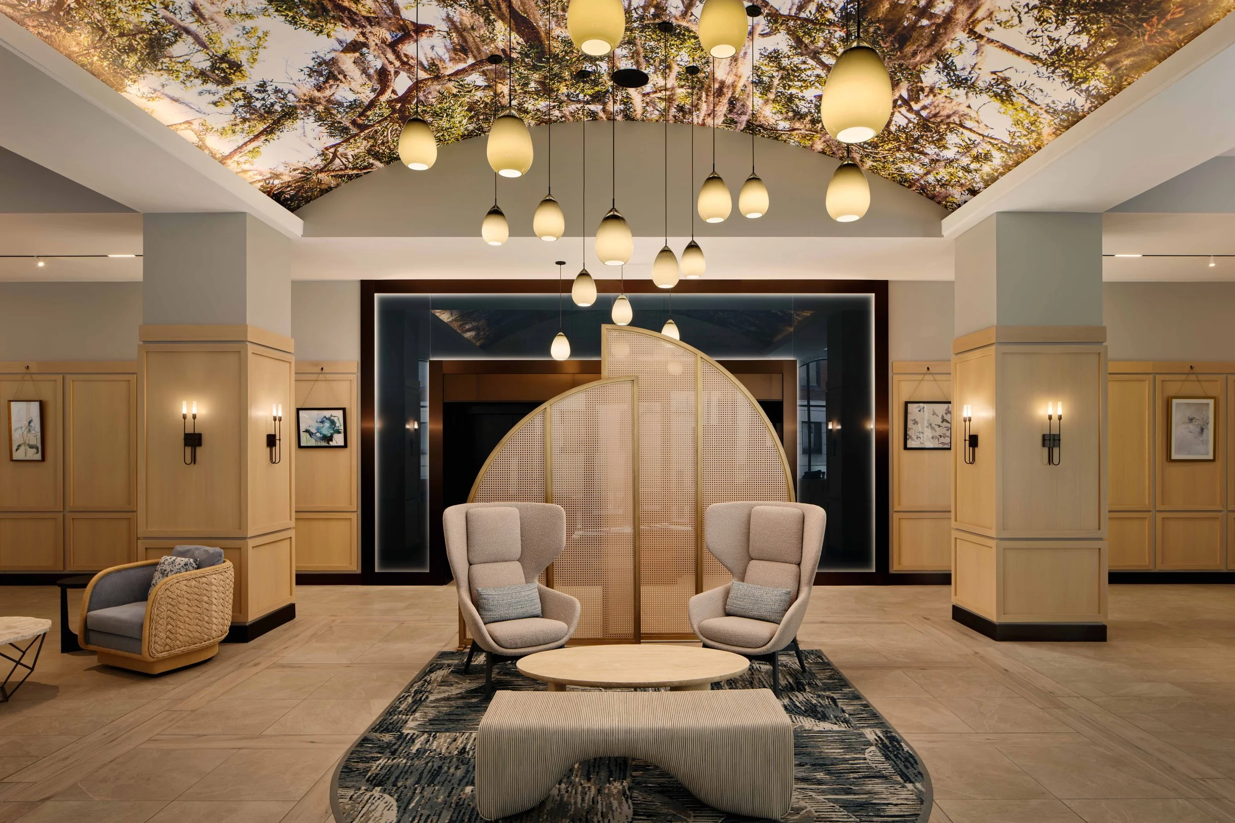 atluv_lobby_lobby_meeting_area_2 2.jpg