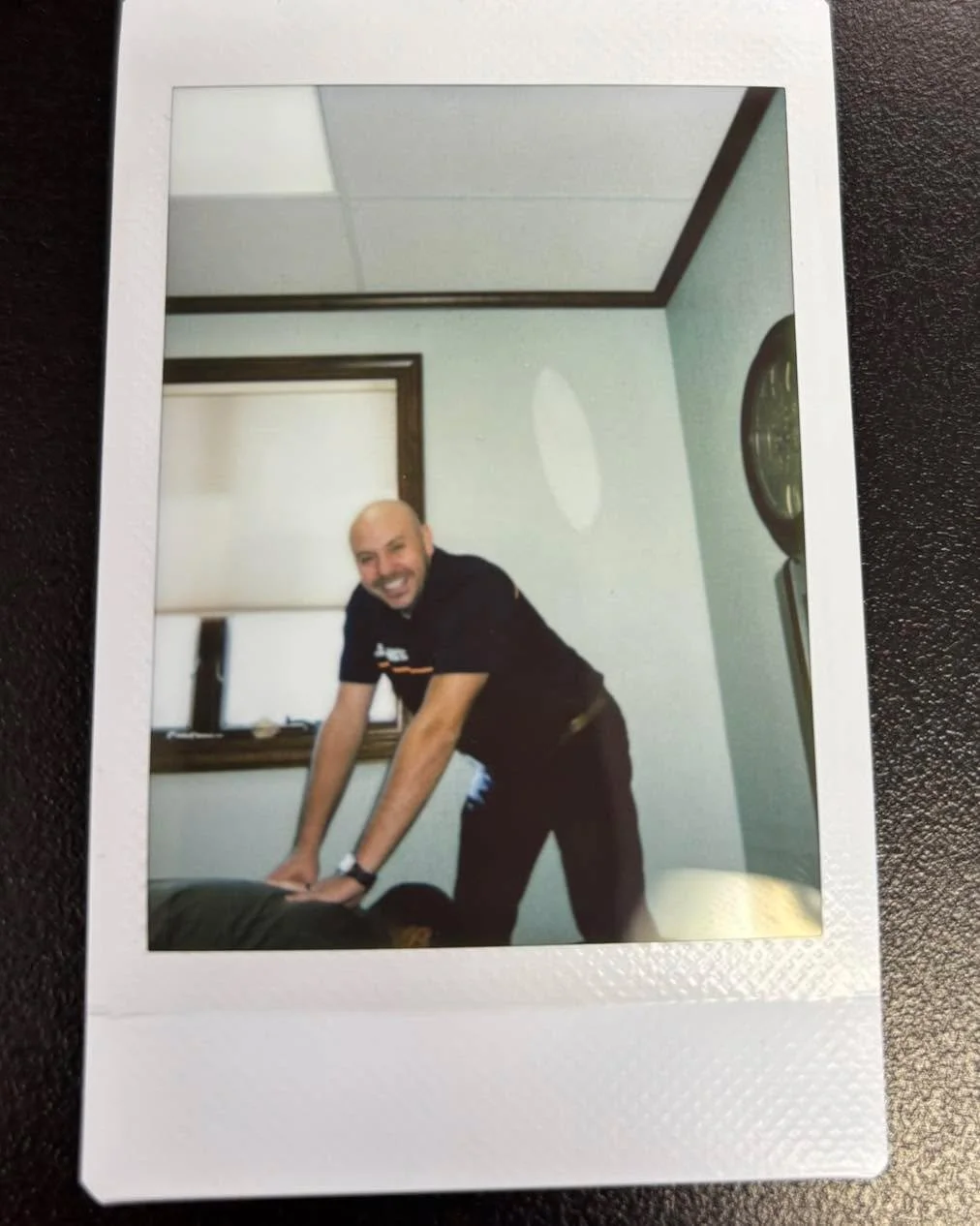 &ldquo;Hey Dr. Jim, look here!&rdquo;
Check out this amazing action shot a patient&rsquo;s 4 year old took of Dr. Jim today. We may be biased, but we think she has talent at such a young age!

#onalaskachiropractor #rivervalleychiropractor #lacrossew