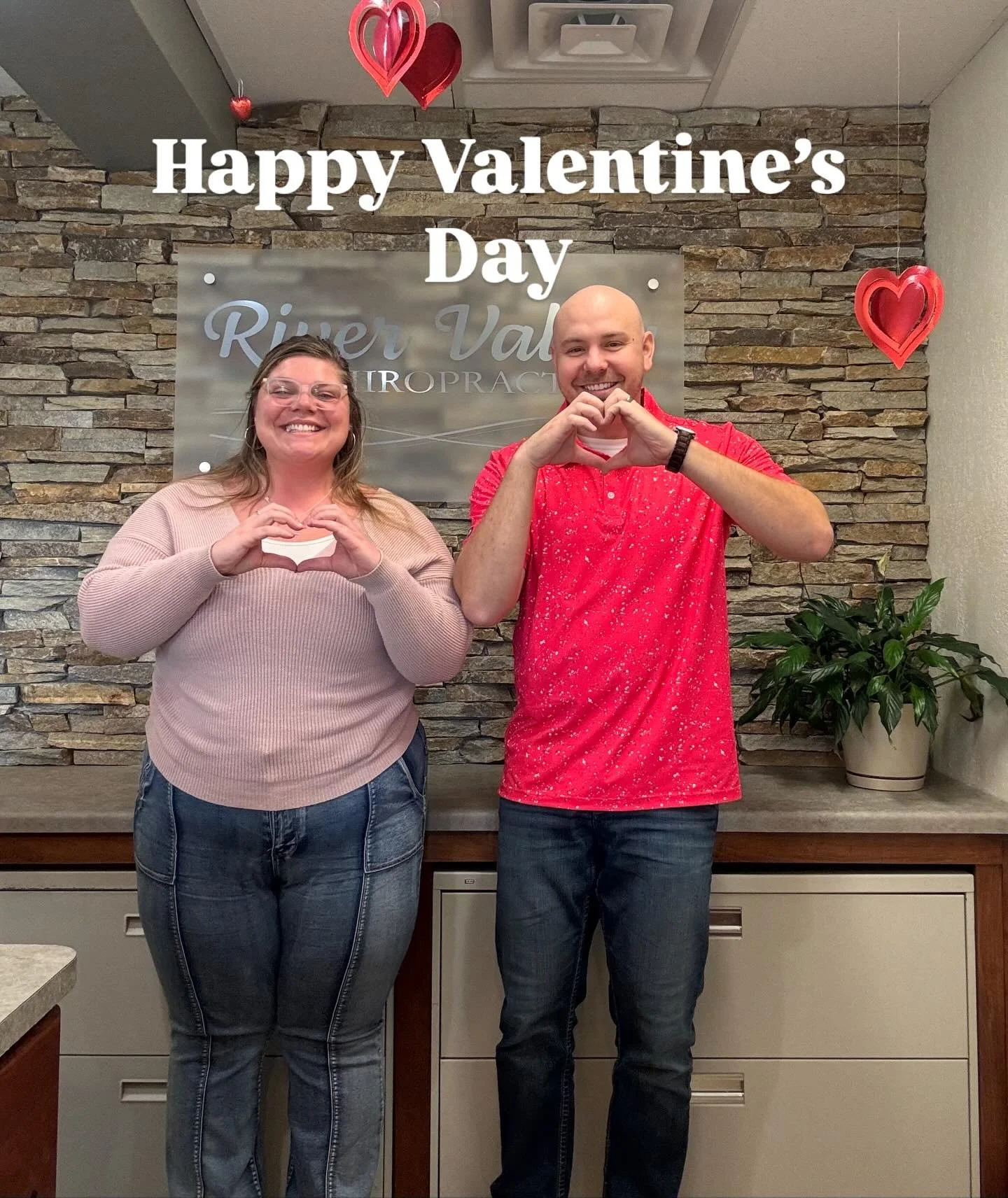 Jasmyn and Dr. Jim are getting into the Valentine's Day spirit at the clinic!

#rivervalleychiropractic #onalaskawi #lacrossewi #valentinesday #rivervalleychiropractor